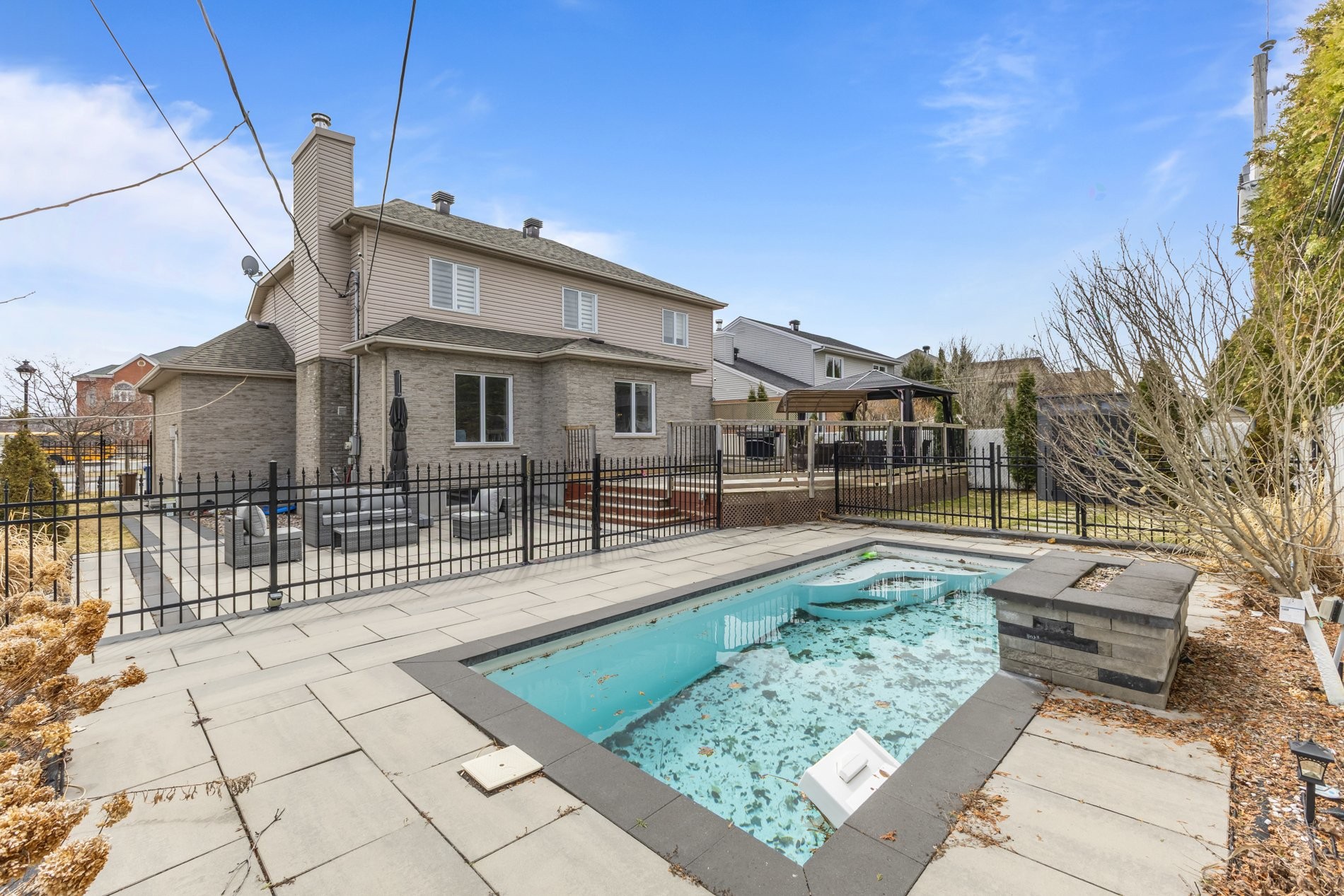 









18189


Boul. Elkas

,
Kirkland,




QC
H9J3E1

