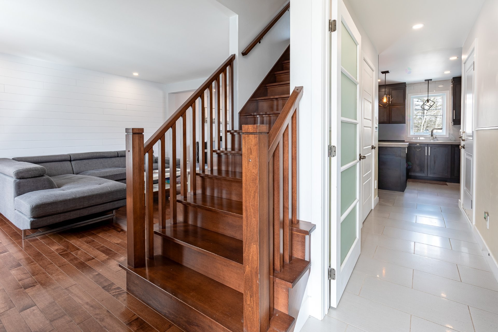 









6890


Rue François-Raymond

,
Trois-Rivières,




QC
G9C0G7

