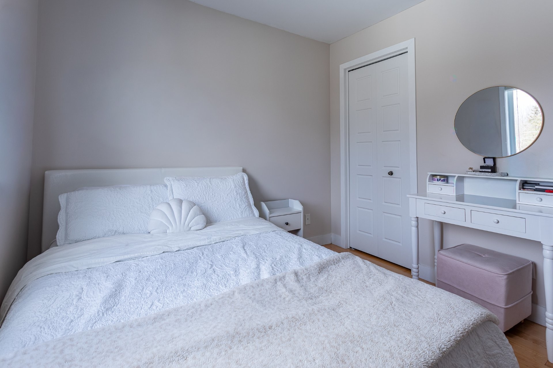 









6890


Rue François-Raymond

,
Trois-Rivières,




QC
G9C0G7

