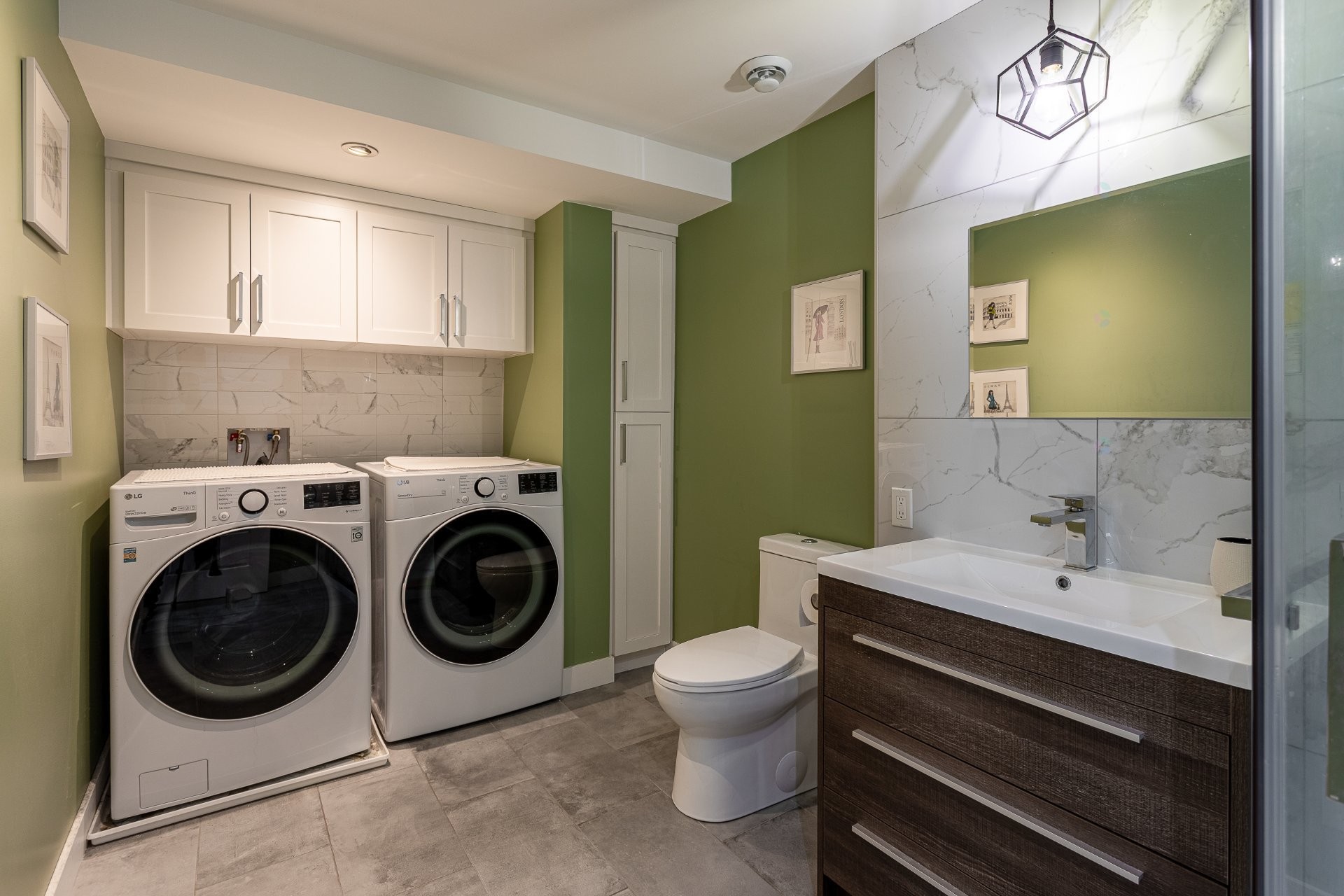 









6890


Rue François-Raymond

,
Trois-Rivières,




QC
G9C0G7

