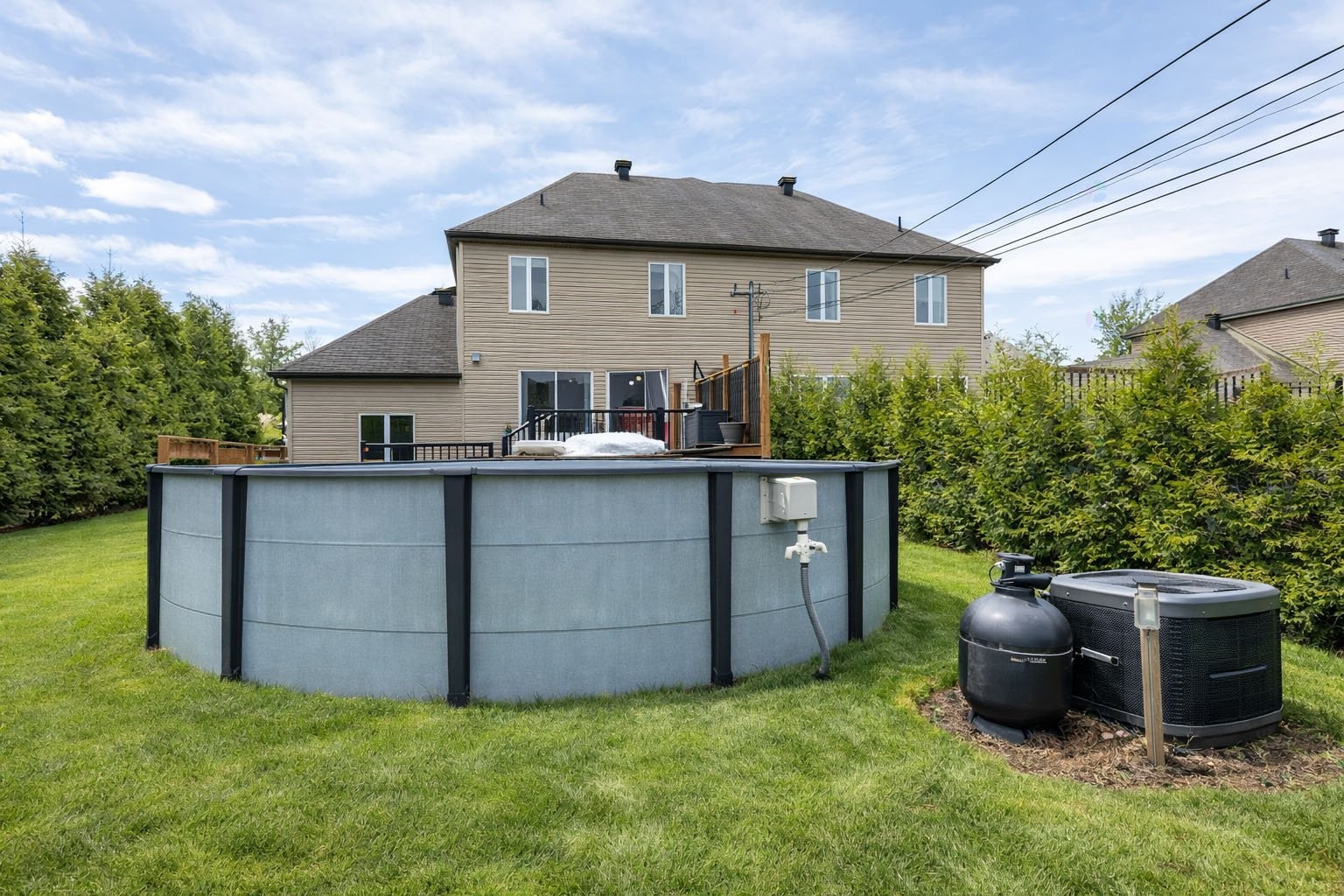 









6890


Rue François-Raymond

,
Trois-Rivières,




QC
G9C0G7


