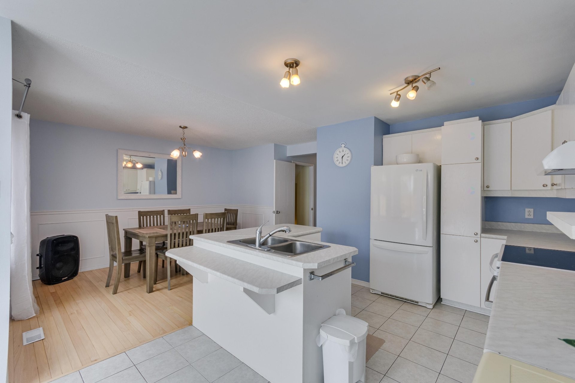 









81


Rue de la Planète

,
Gatineau (Hull),




QC
J9A2Y5

