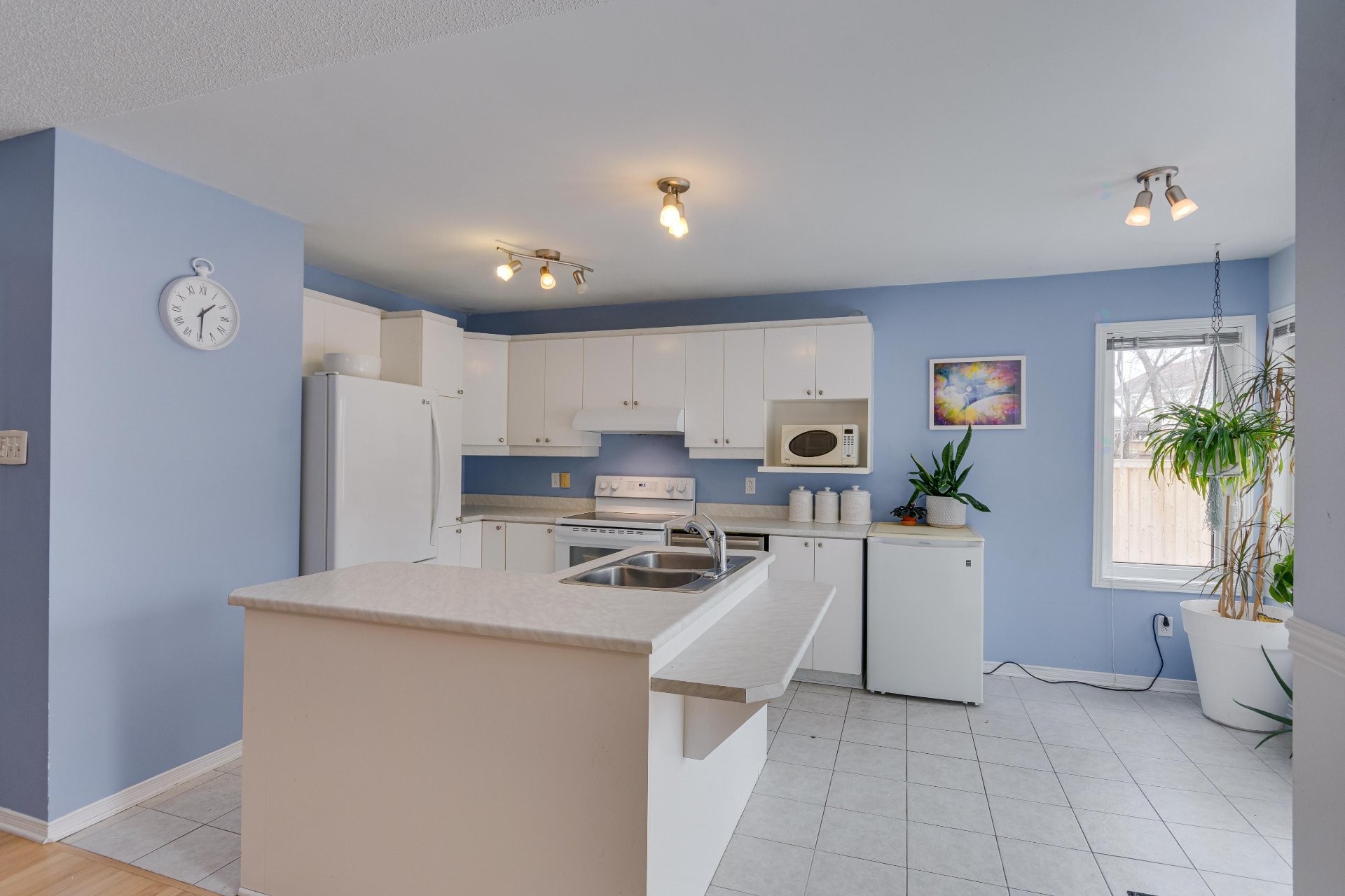 









81


Rue de la Planète

,
Gatineau (Hull),




QC
J9A2Y5

