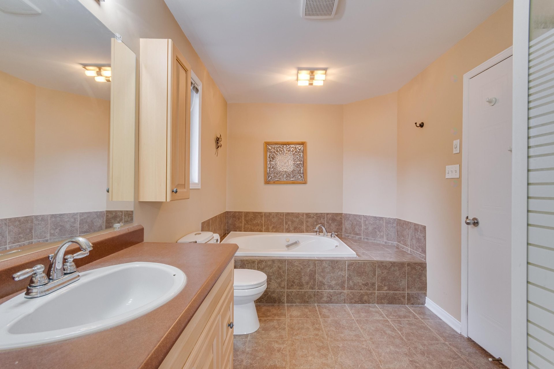 









81


Rue de la Planète

,
Gatineau (Hull),




QC
J9A2Y5

