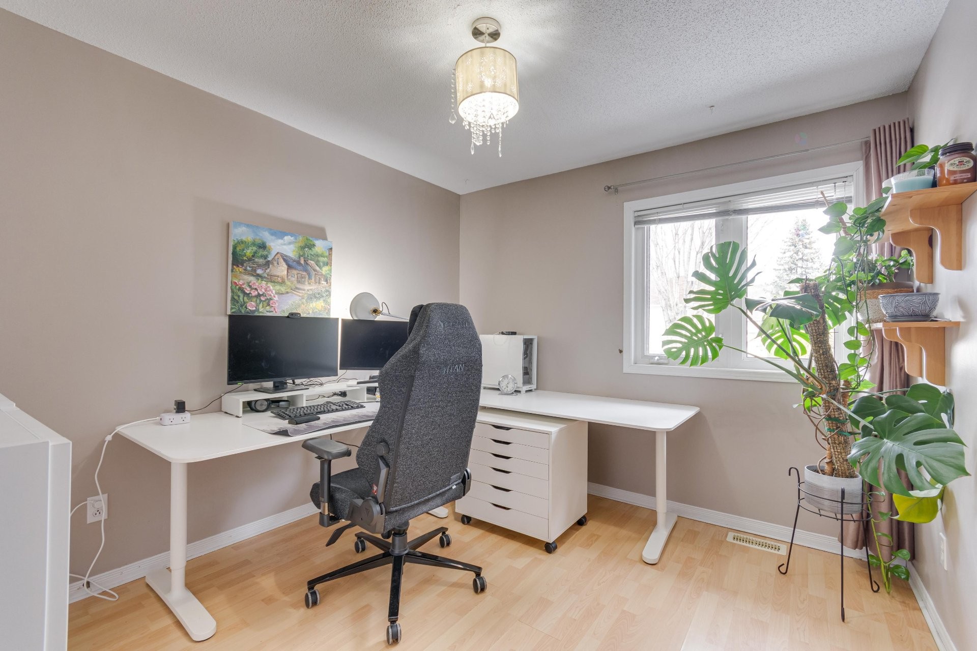 









81


Rue de la Planète

,
Gatineau (Hull),




QC
J9A2Y5

