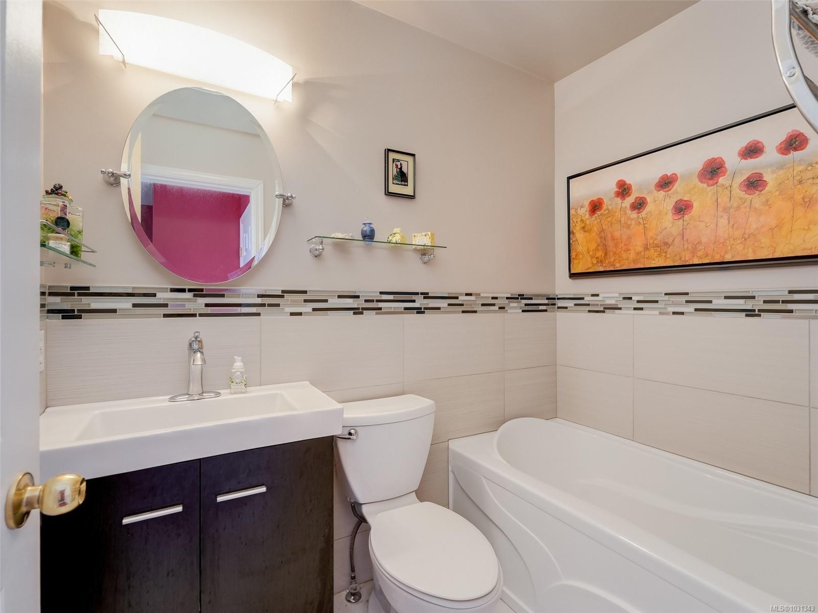 









4560


West Saanich

Rd, 19,
Saanich,




BC
V8Z 3G4

