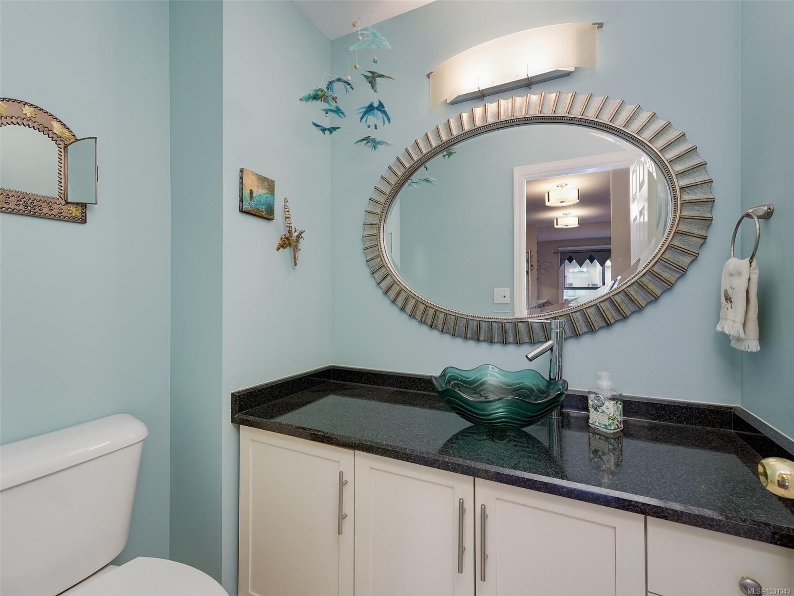 









4560


West Saanich

Rd, 19,
Saanich,




BC
V8Z 3G4

