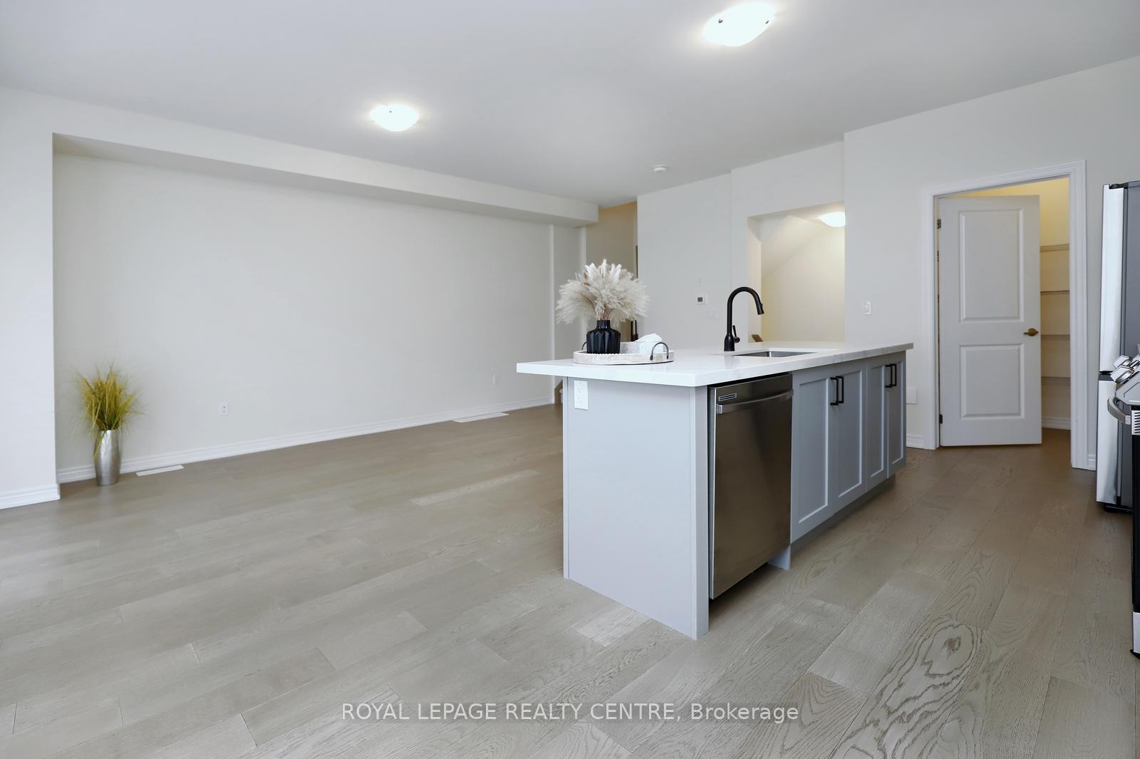 









40


Zinfandel

Drive, 16,
Hamilton,




ON
L8E 0L1

