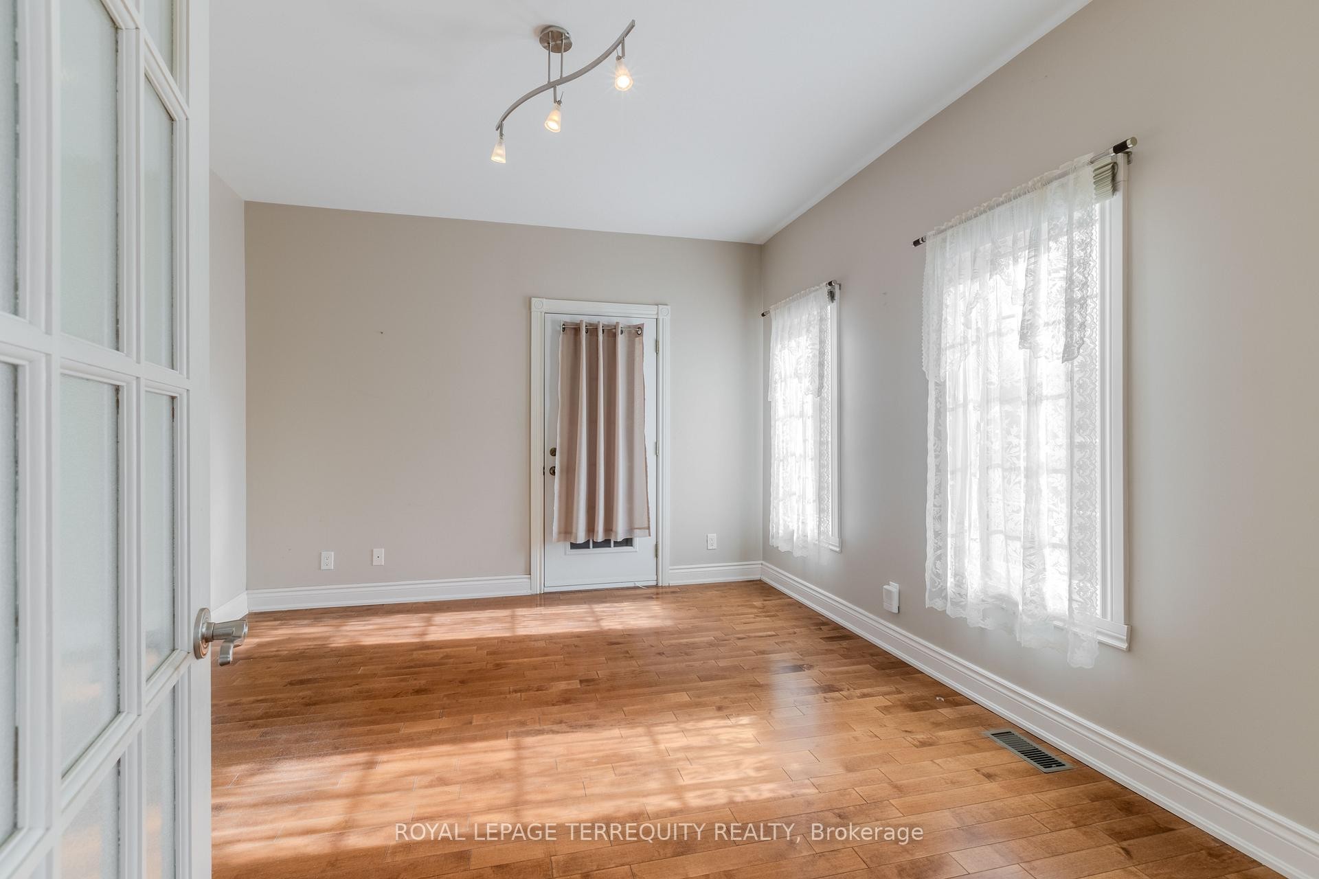 









591


Du Parc

Road,
Champlain,




ON
K0B 1K0

