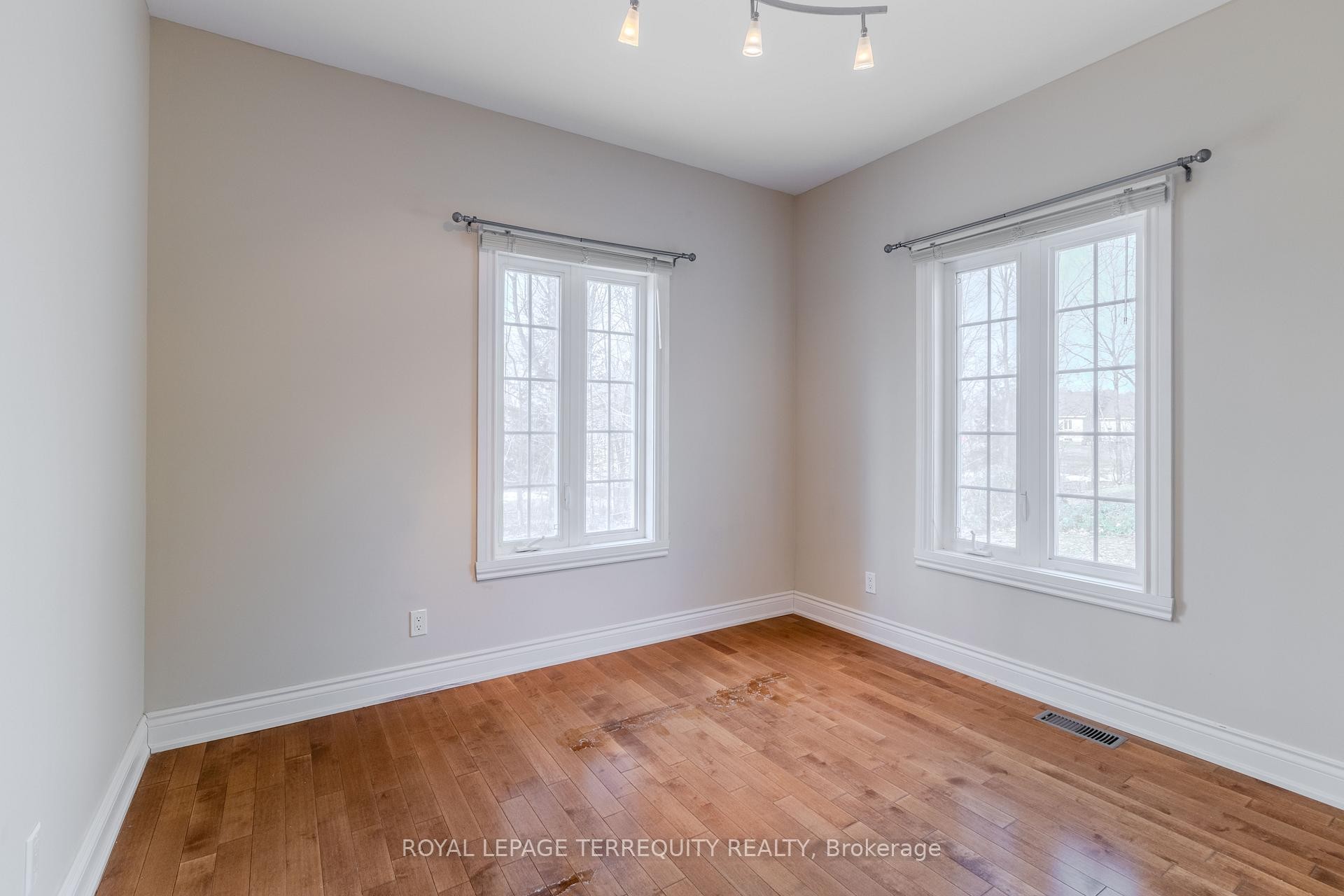 









591


Du Parc

Road,
Champlain,




ON
K0B 1K0

