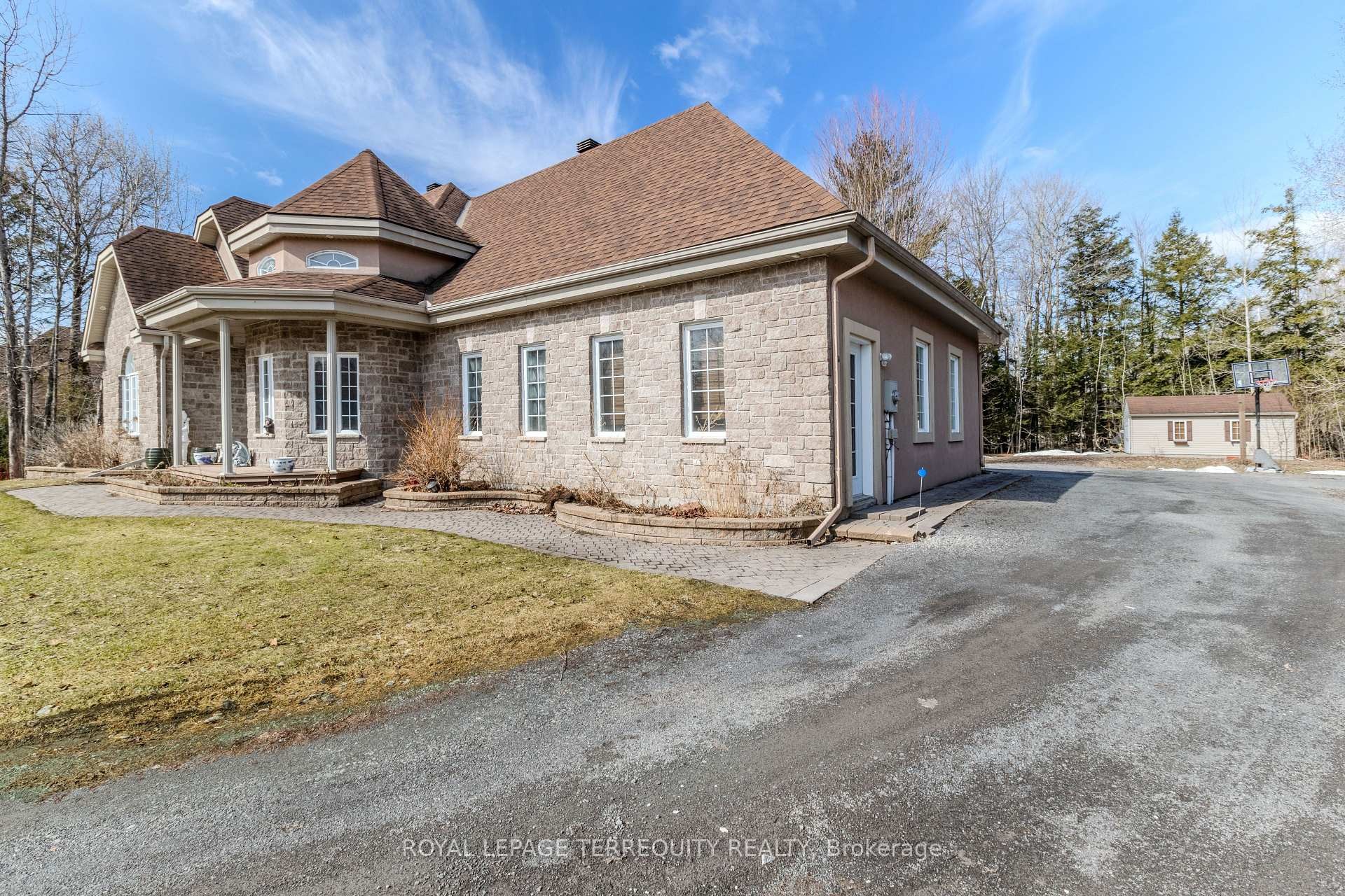 









591


Du Parc

Road,
Champlain,




ON
K0B 1K0

