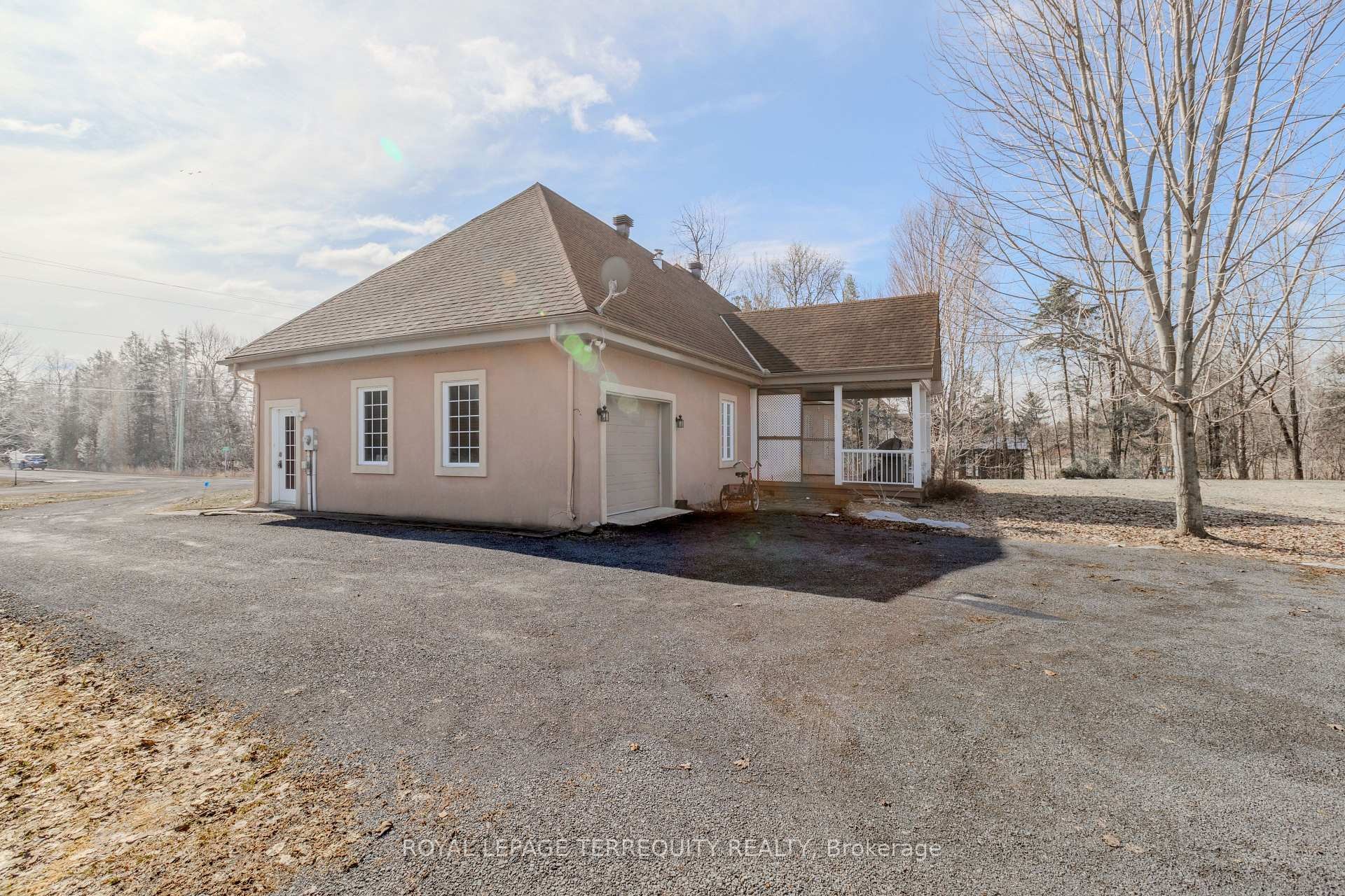 









591


Du Parc

Road,
Champlain,




ON
K0B 1K0

