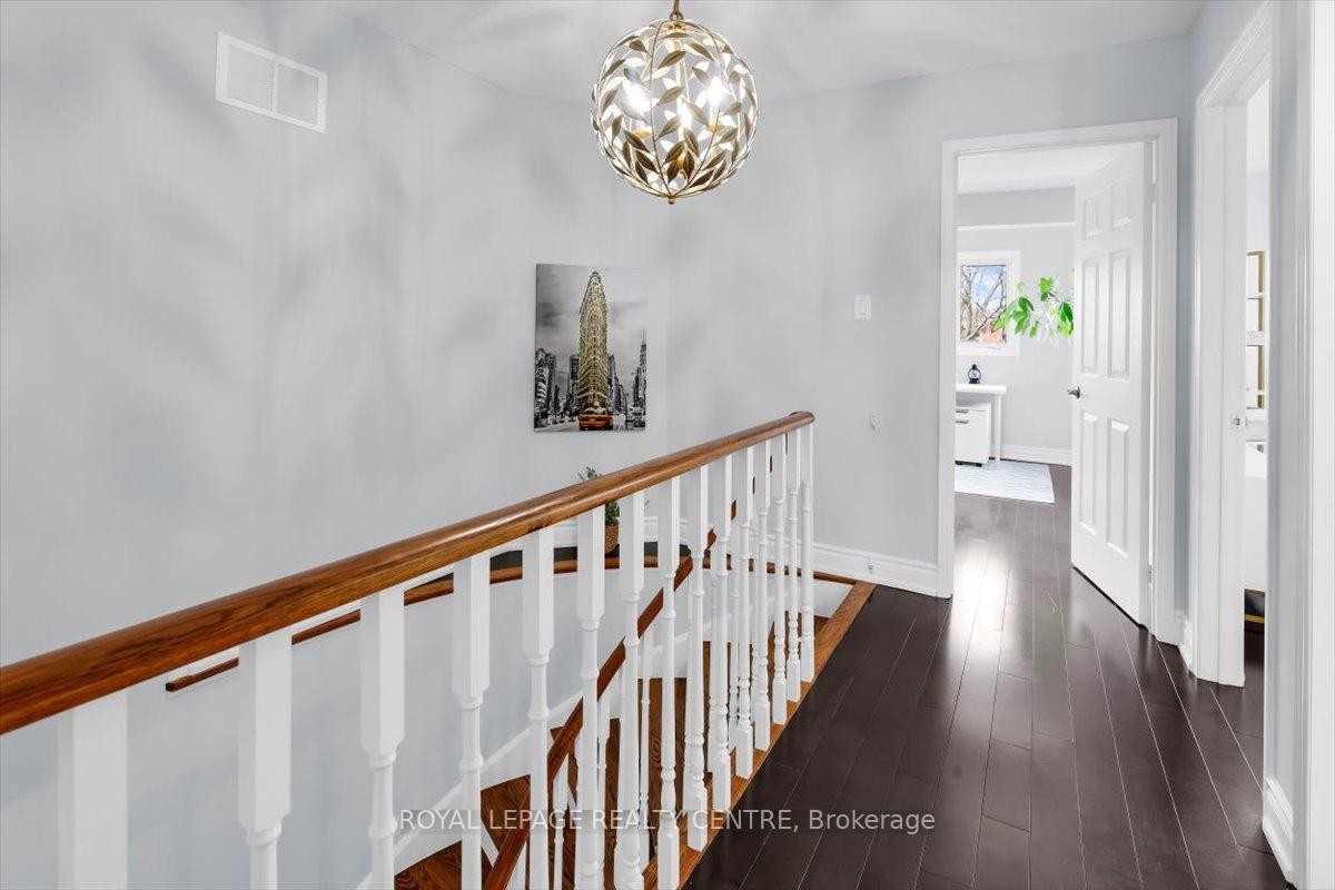 









3135


Orleans

Road,
Mississauga,




ON
L5L 5L4

