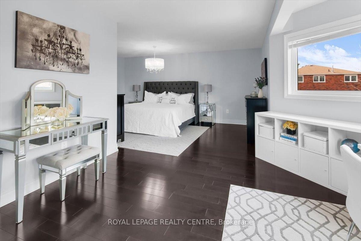 









3135


Orleans

Road,
Mississauga,




ON
L5L 5L4

