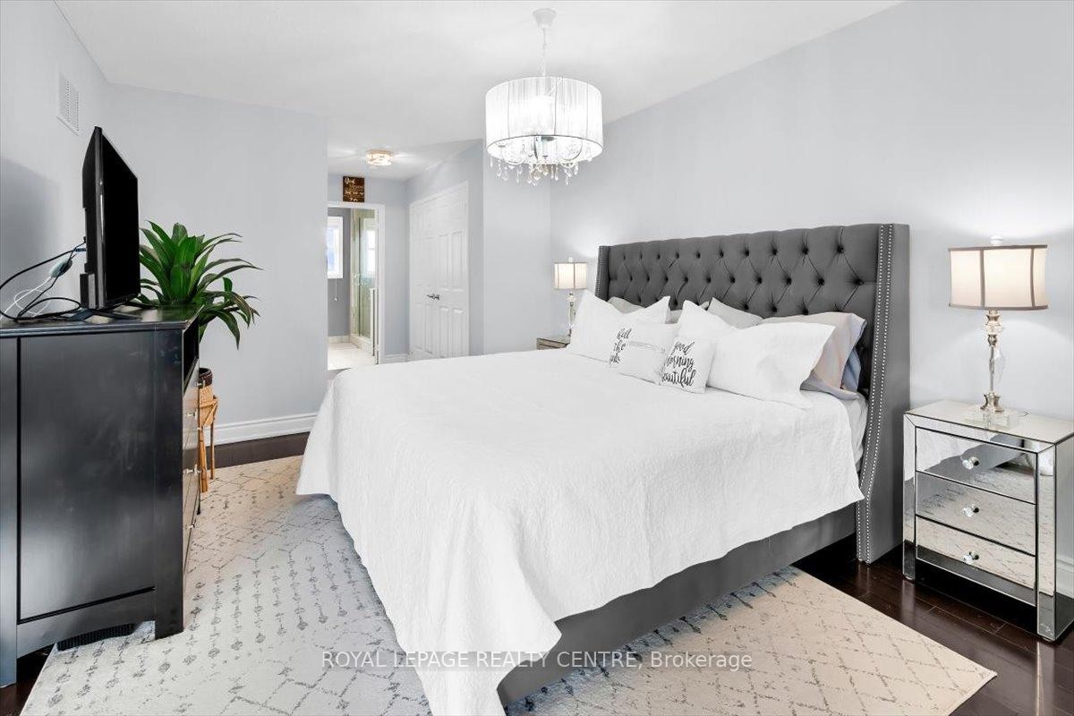 









3135


Orleans

Road,
Mississauga,




ON
L5L 5L4

