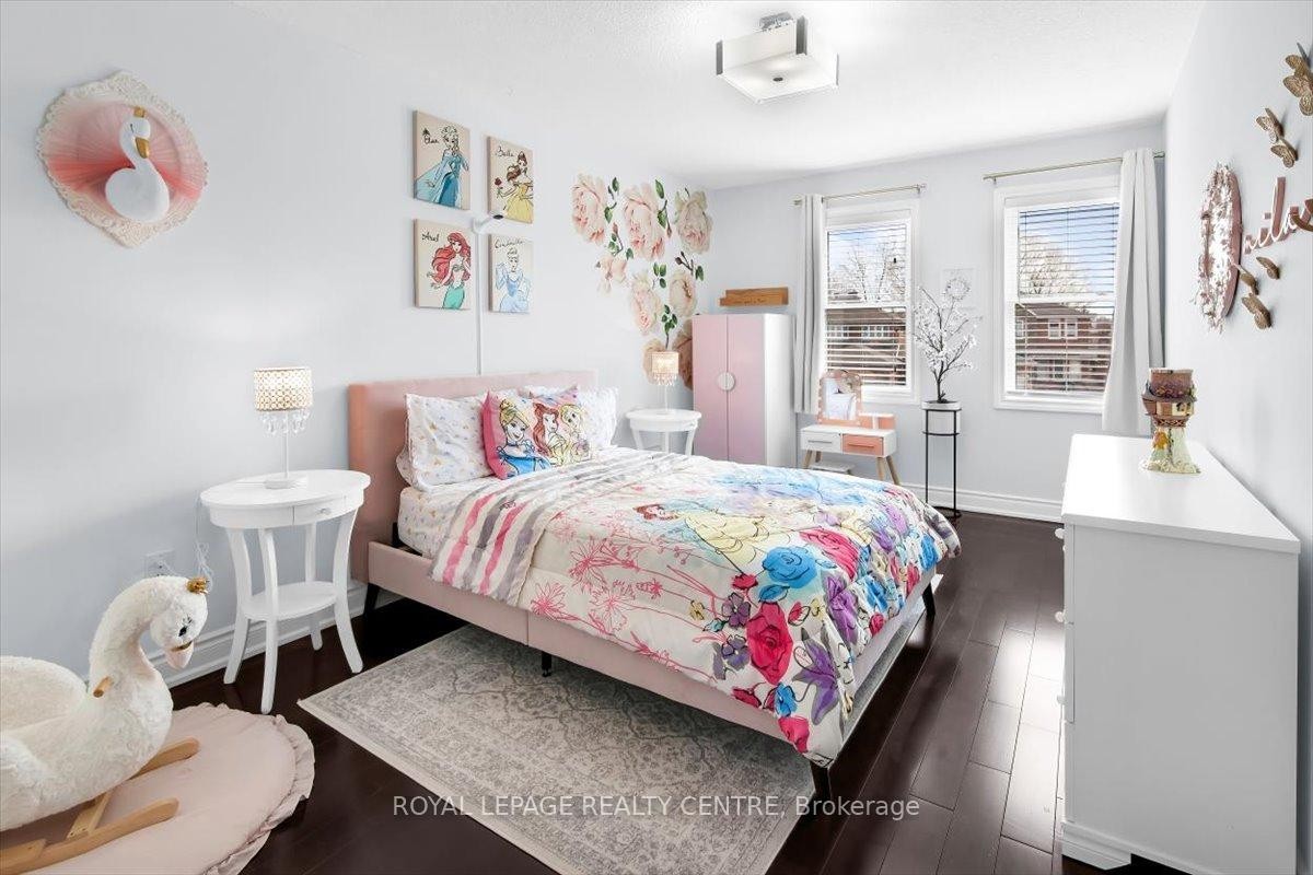 









3135


Orleans

Road,
Mississauga,




ON
L5L 5L4

