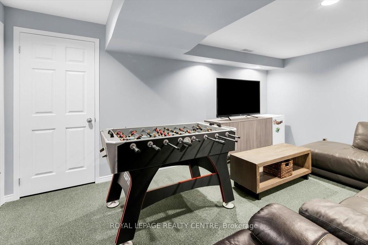 









3135


Orleans

Road,
Mississauga,




ON
L5L 5L4

