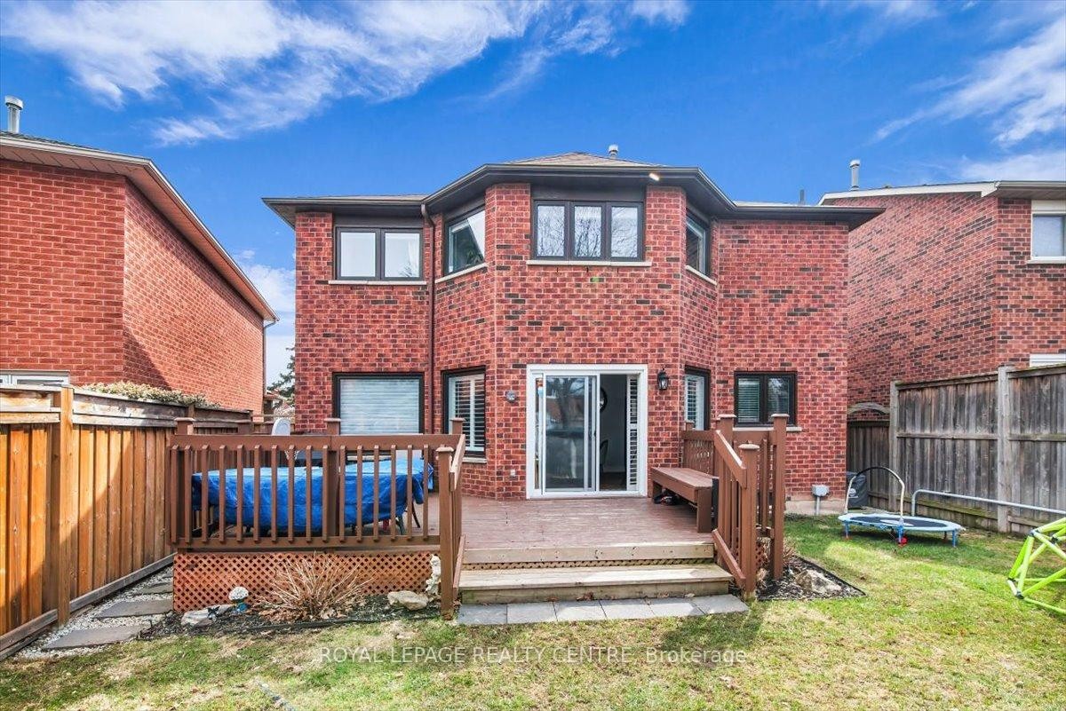 









3135


Orleans

Road,
Mississauga,




ON
L5L 5L4

