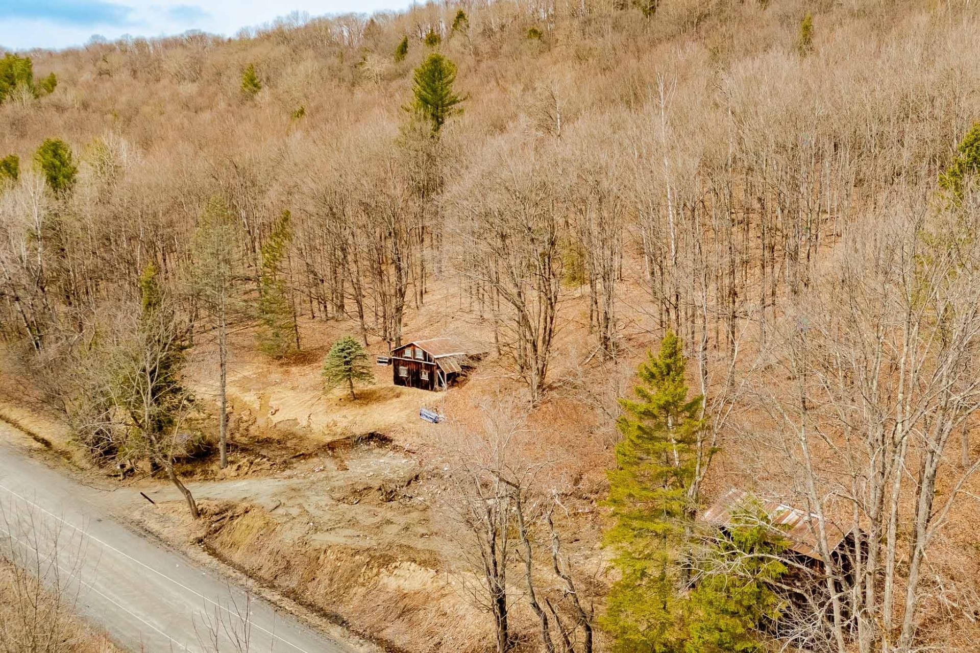 









1250


Ch. Vallières

,
Stanstead - Canton,







QC
J0B1C0

