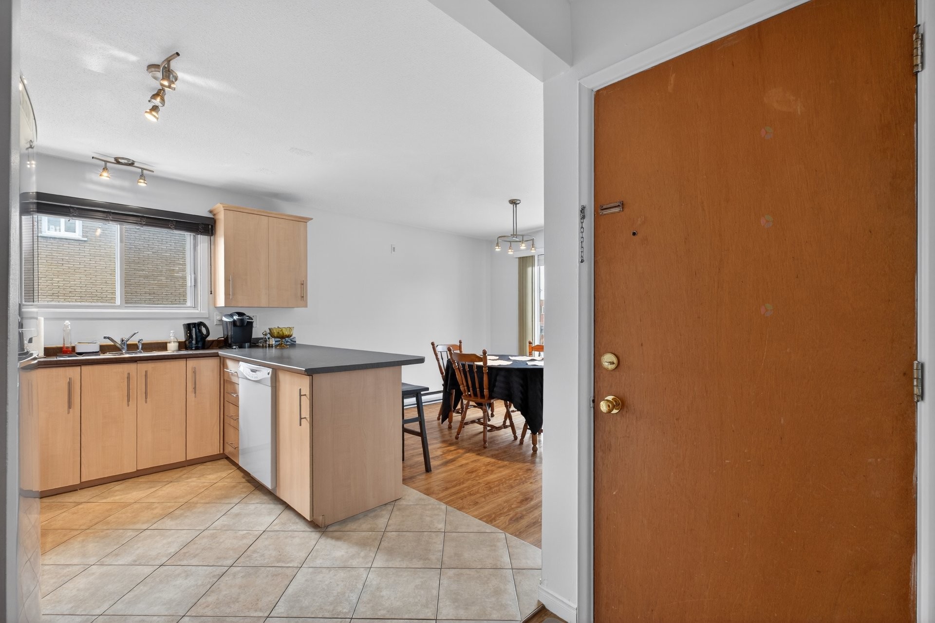 









2542


Rue Fisette

,
Sherbrooke (Les Nations),




QC
J1K1E3

