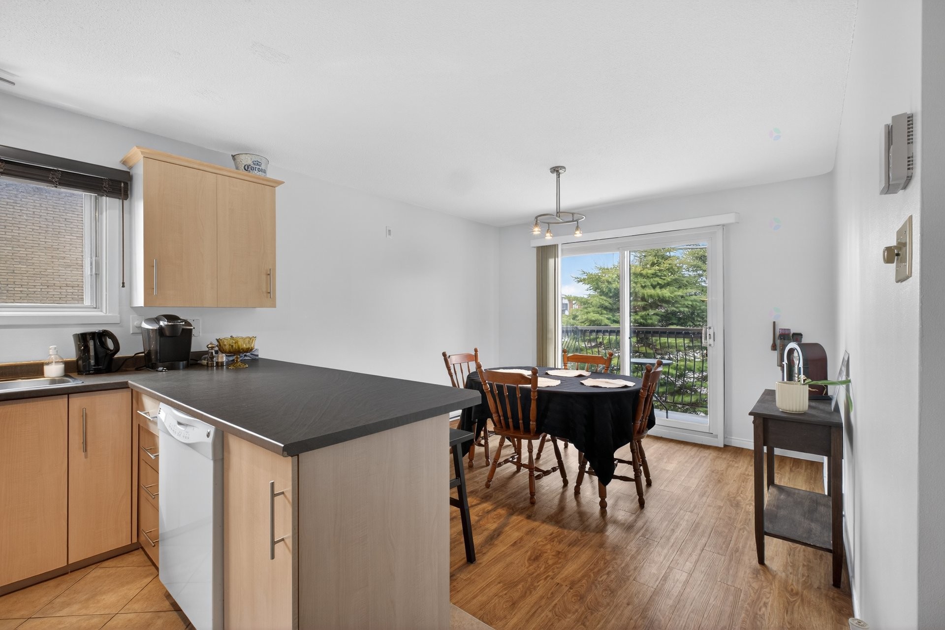 









2542


Rue Fisette

,
Sherbrooke (Les Nations),




QC
J1K1E3


