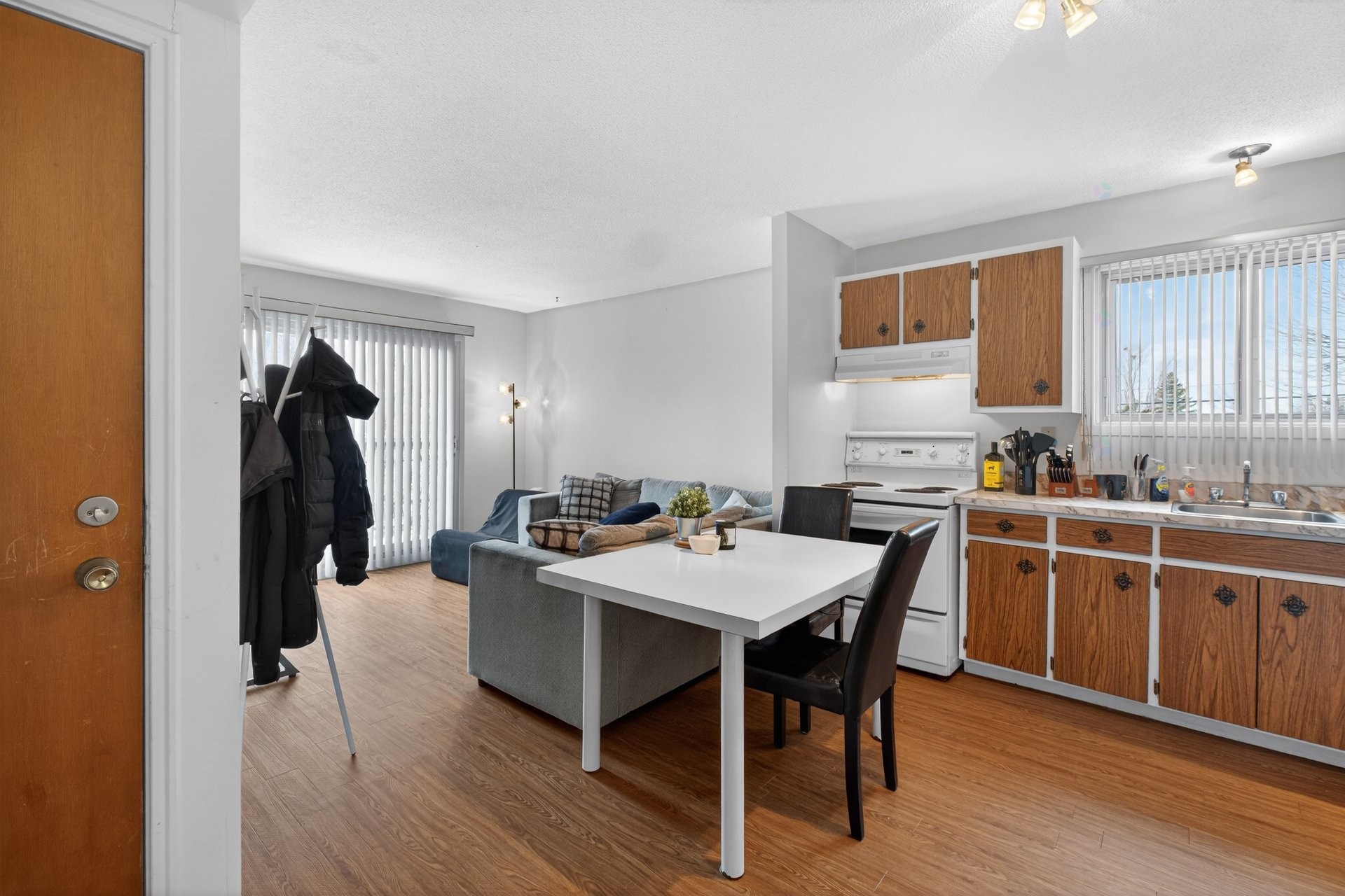 









2542


Rue Fisette

,
Sherbrooke (Les Nations),




QC
J1K1E3

