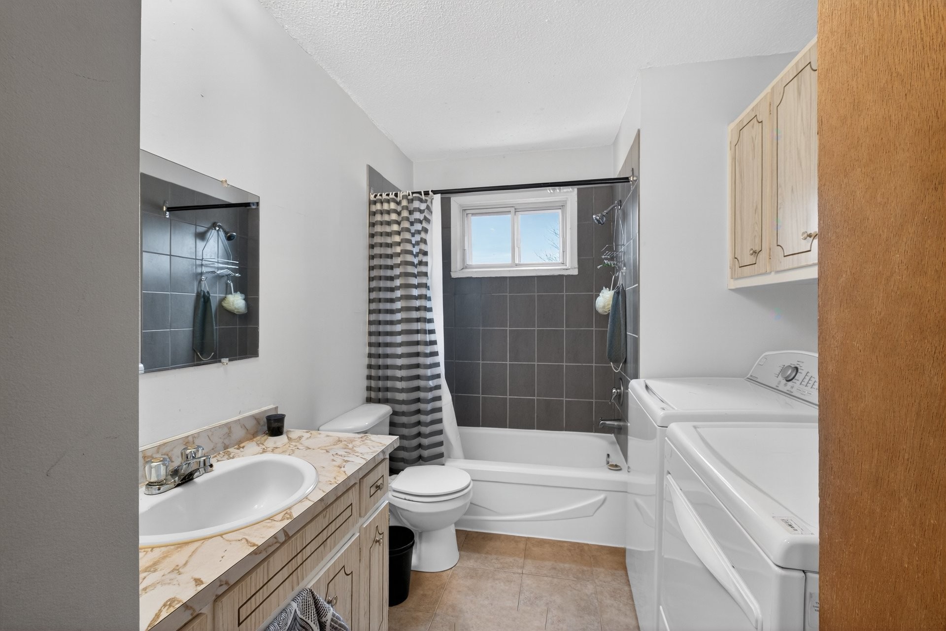 









2542


Rue Fisette

,
Sherbrooke (Les Nations),




QC
J1K1E3

