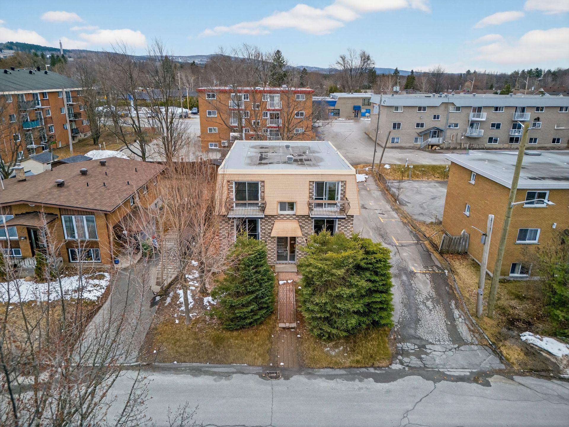 









2542


Rue Fisette

,
Sherbrooke (Les Nations),




QC
J1K1E3

