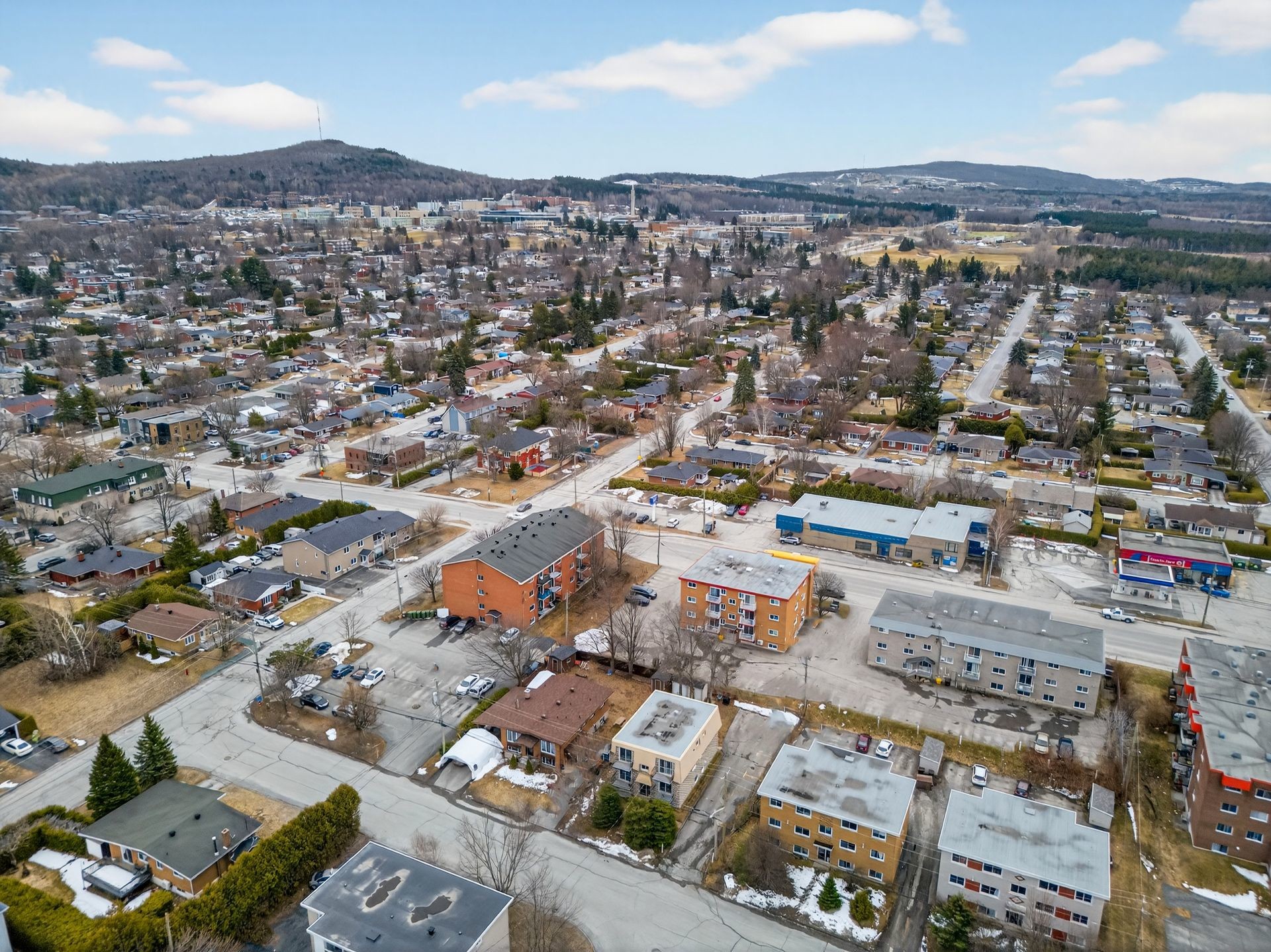 









2542


Rue Fisette

,
Sherbrooke (Les Nations),




QC
J1K1E3

