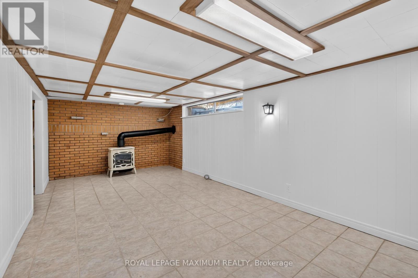 












94 GOLDSBORO ROAD

,
Toronto,




Ontario
M9L1A8

