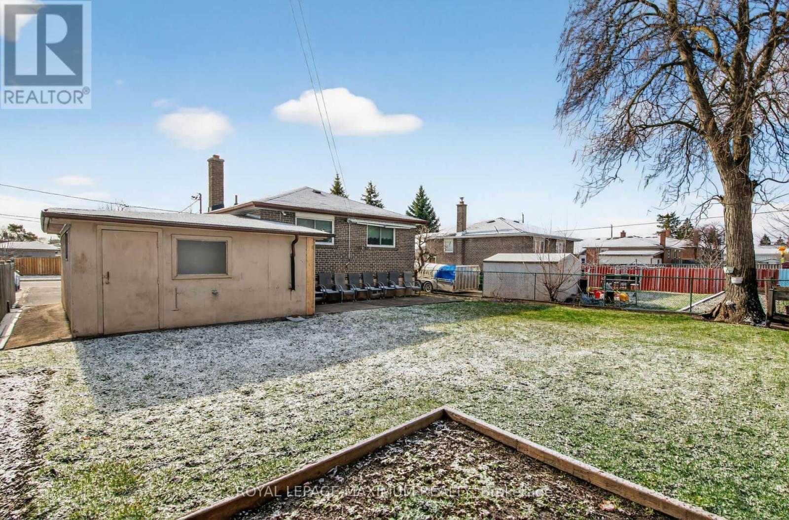 












94 GOLDSBORO ROAD

,
Toronto,




Ontario
M9L1A8

