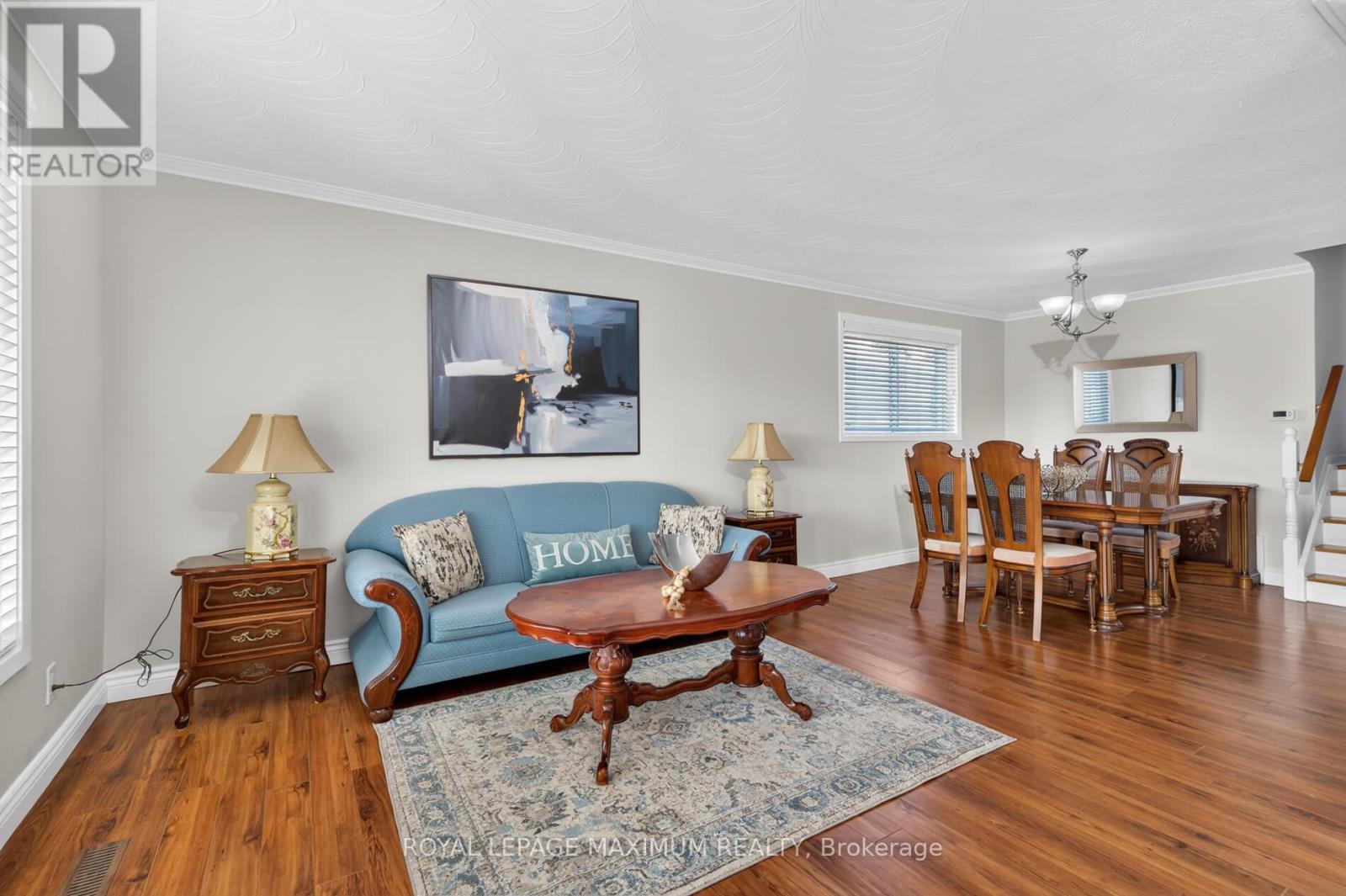 












94 GOLDSBORO ROAD

,
Toronto,




Ontario
M9L1A8

