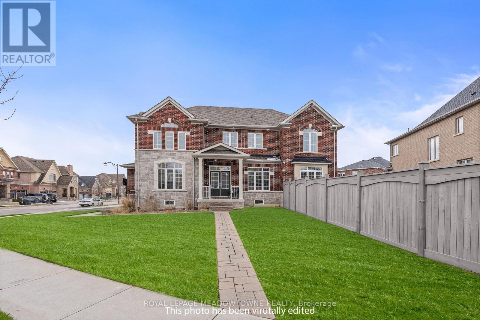 












67 HIDDEN LAKE TRAIL

,
Halton Hills,




Ontario
L7G0K6

