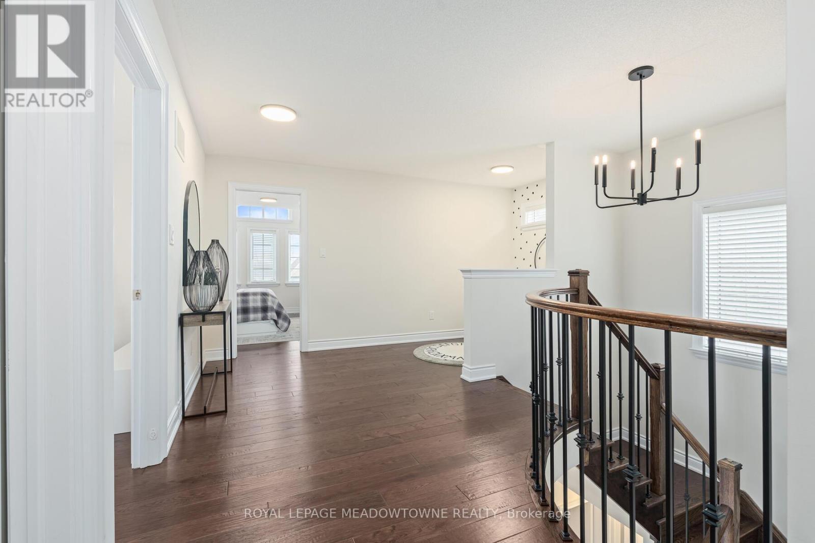 












67 HIDDEN LAKE TRAIL

,
Halton Hills,




Ontario
L7G0K6

