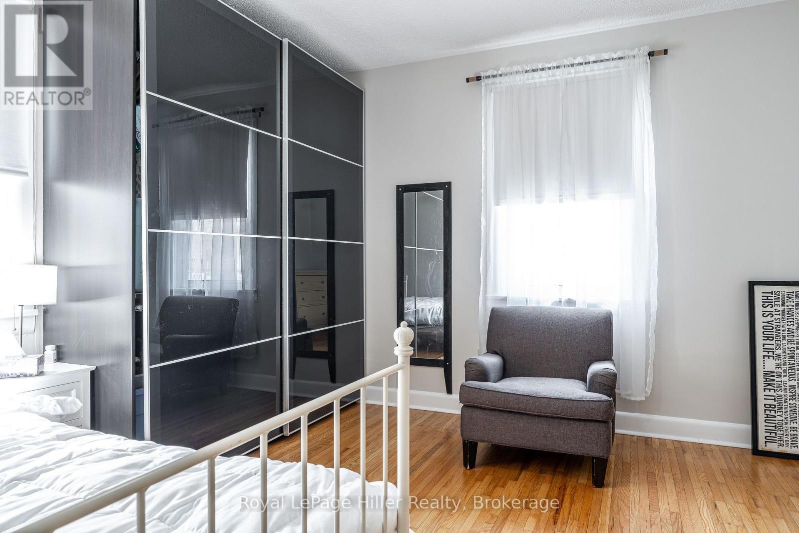 












113 WHITELOCK STREET S

,
Stratford,




Ontario
N5A1T2

