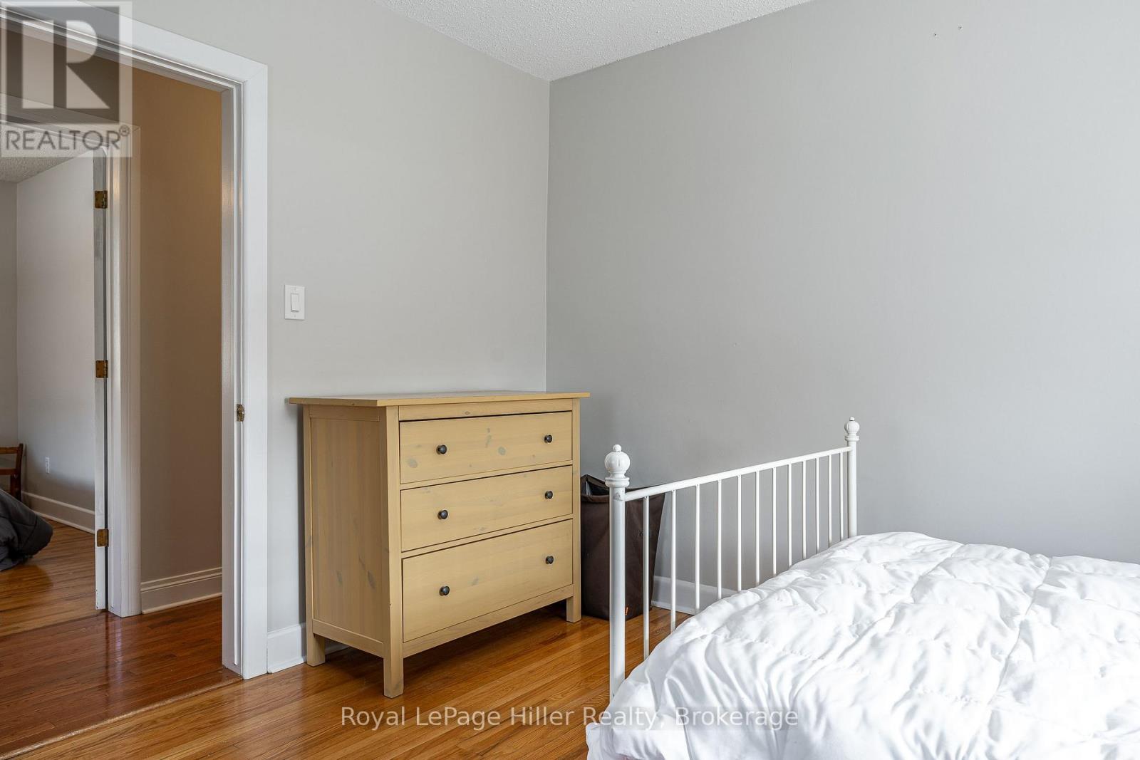 












113 WHITELOCK STREET S

,
Stratford,




Ontario
N5A1T2

