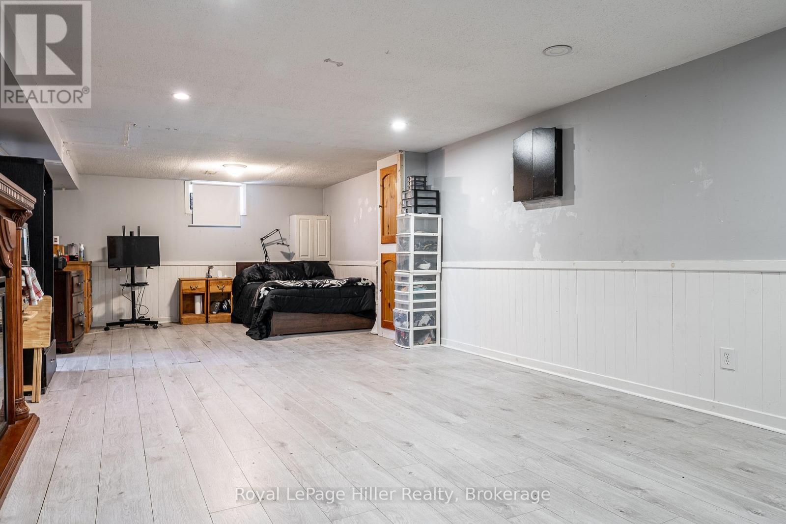 












113 WHITELOCK STREET S

,
Stratford,




Ontario
N5A1T2

