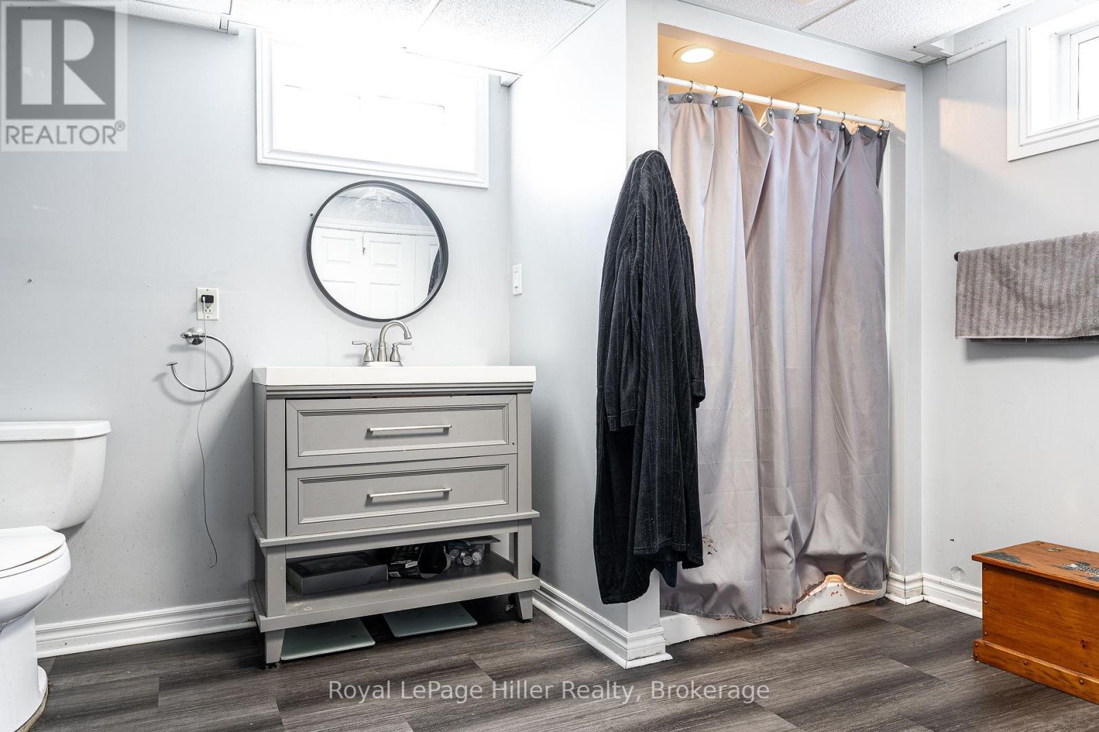 












113 WHITELOCK STREET S

,
Stratford,




Ontario
N5A1T2

