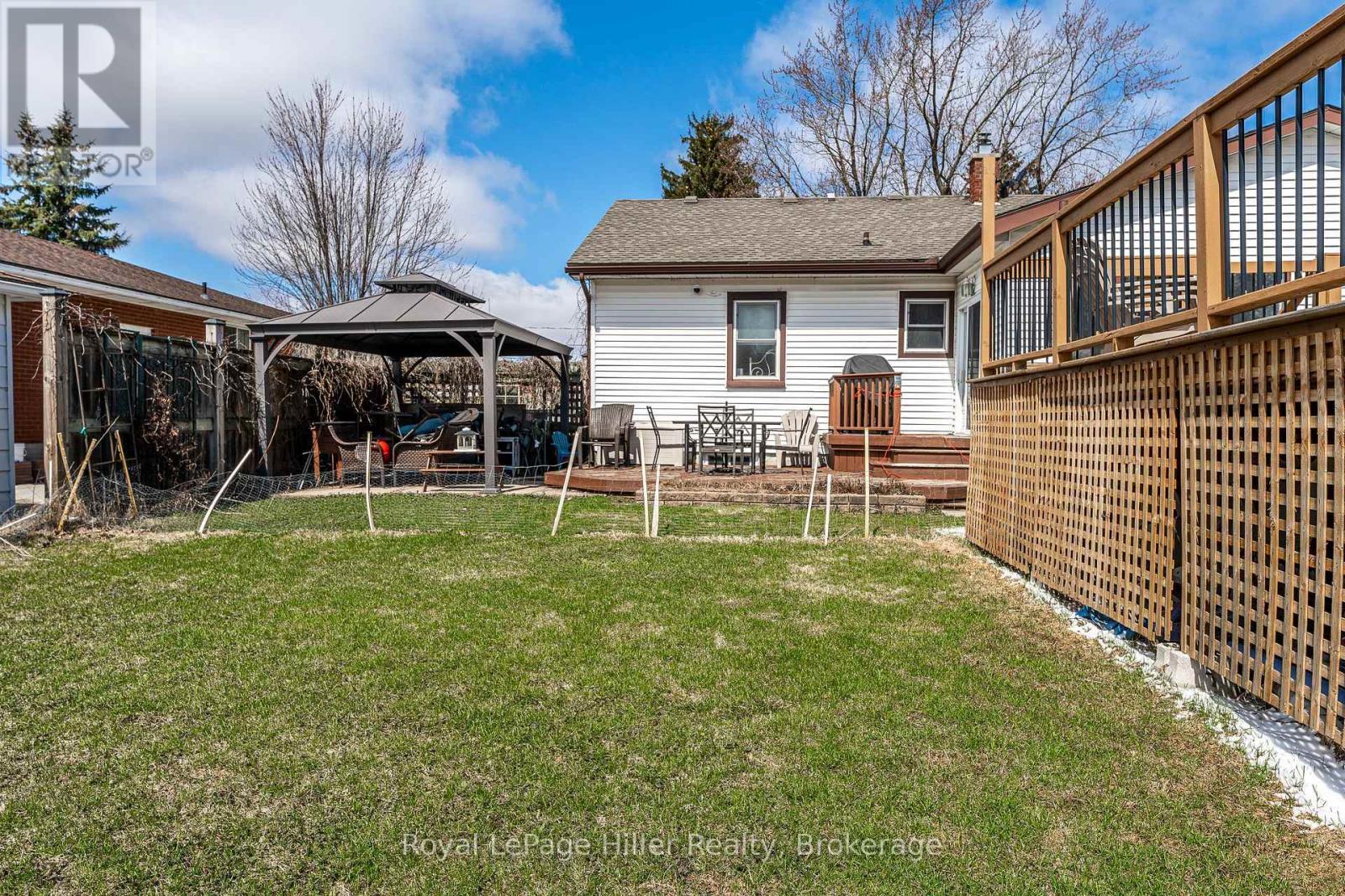












113 WHITELOCK STREET S

,
Stratford,




Ontario
N5A1T2

