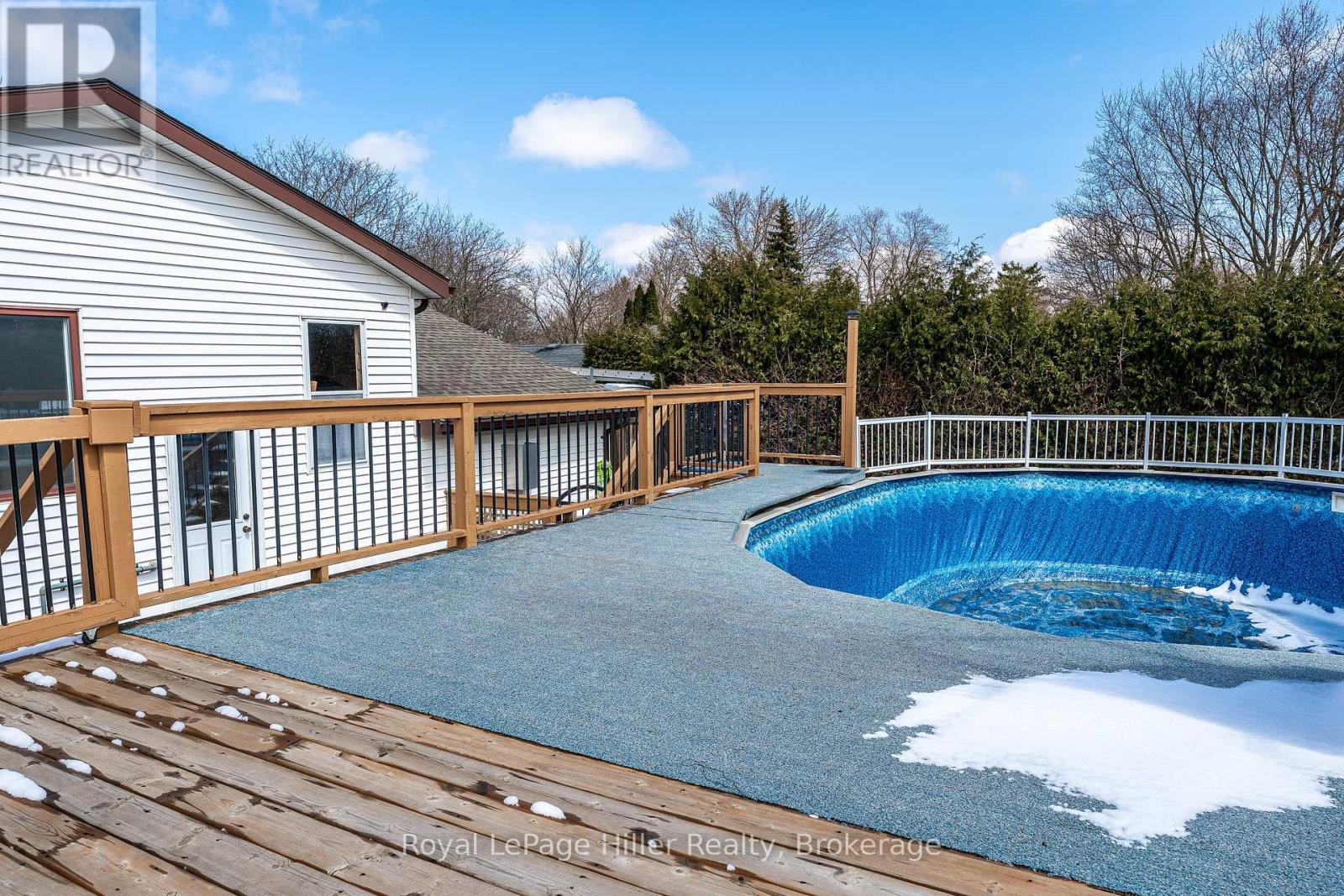 












113 WHITELOCK STREET S

,
Stratford,




Ontario
N5A1T2


