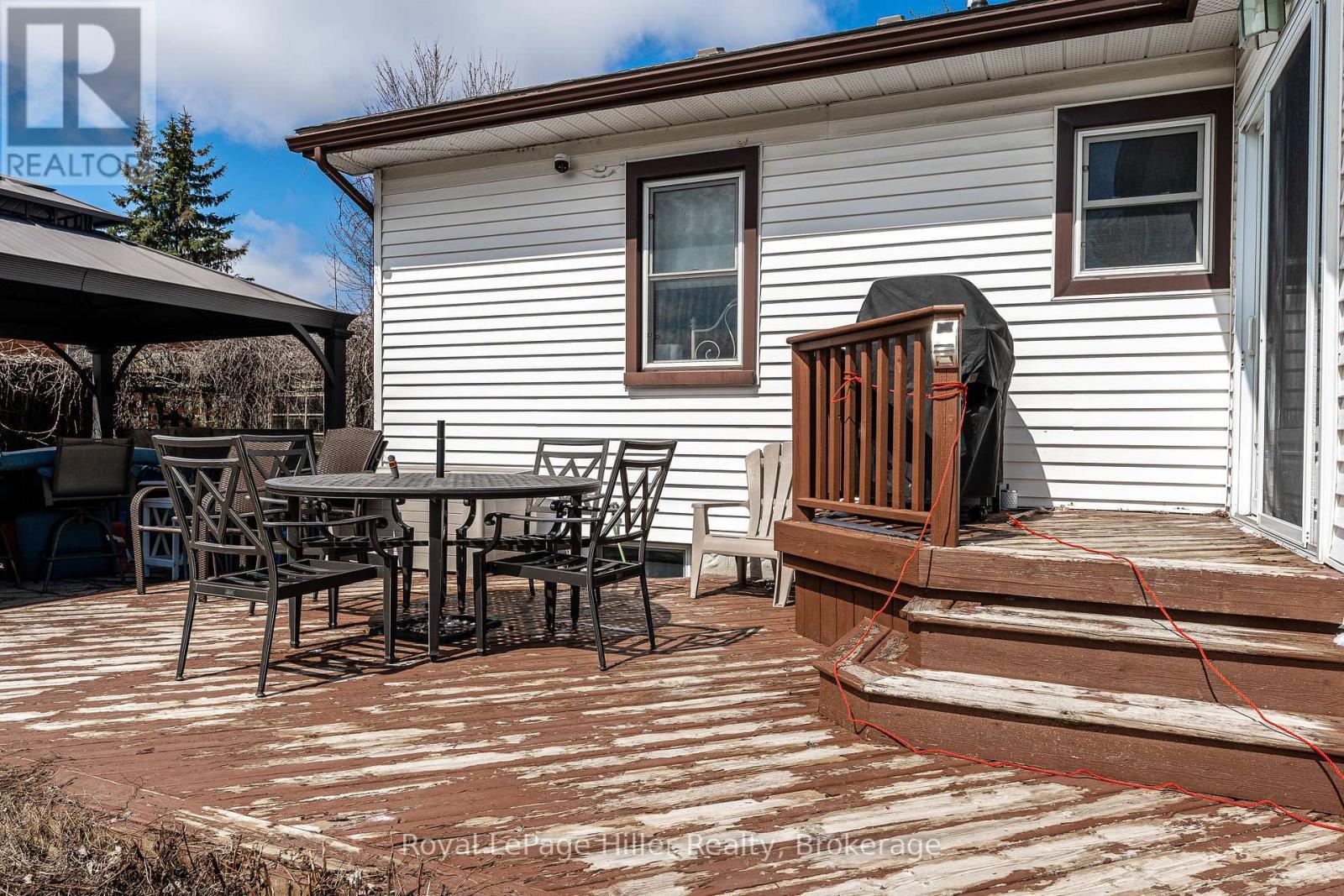 












113 WHITELOCK STREET S

,
Stratford,




Ontario
N5A1T2

