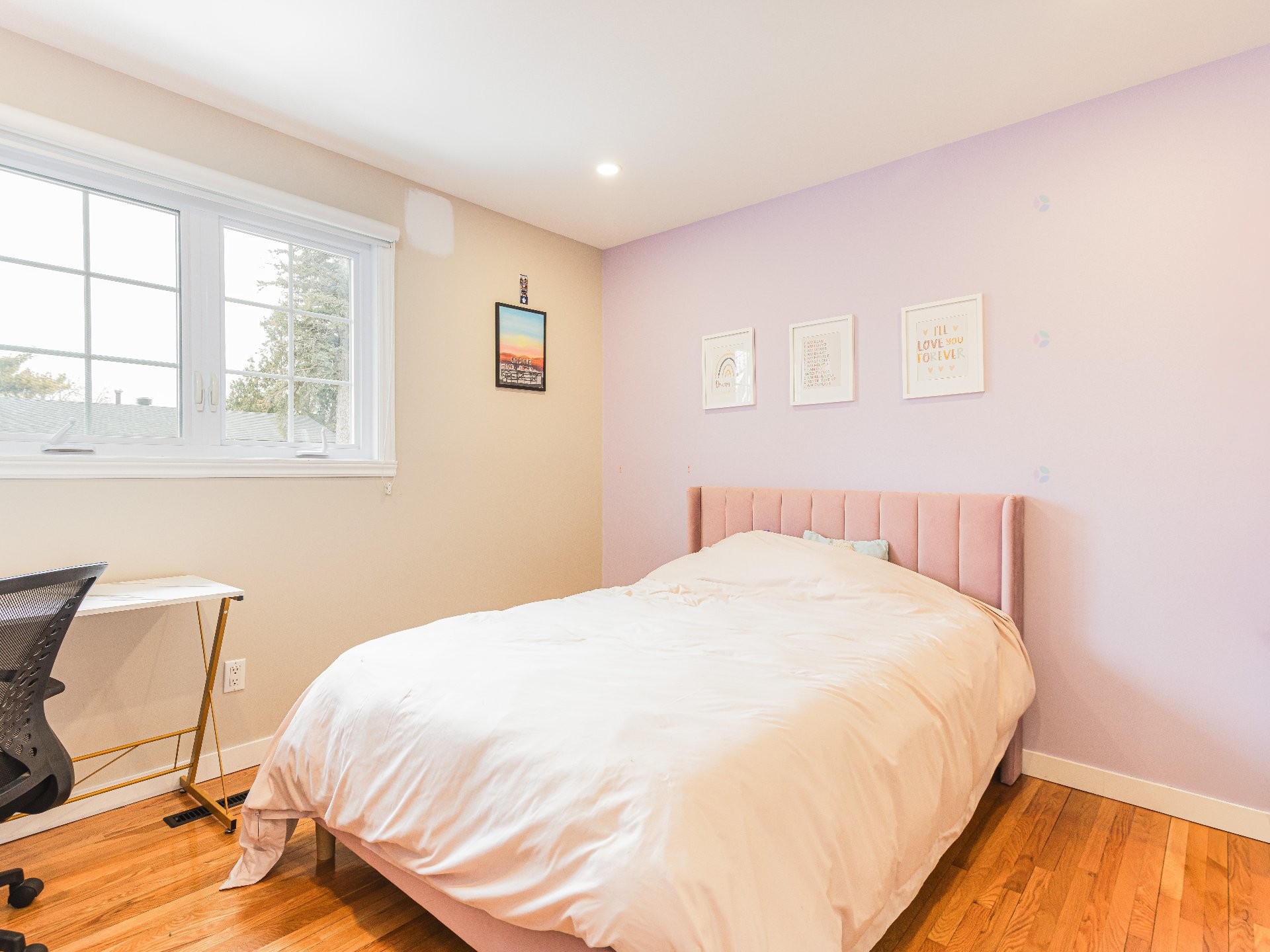 









10


Rue Canterbury

,
Dollard-des-Ormeaux,




QC
H9A2G1

