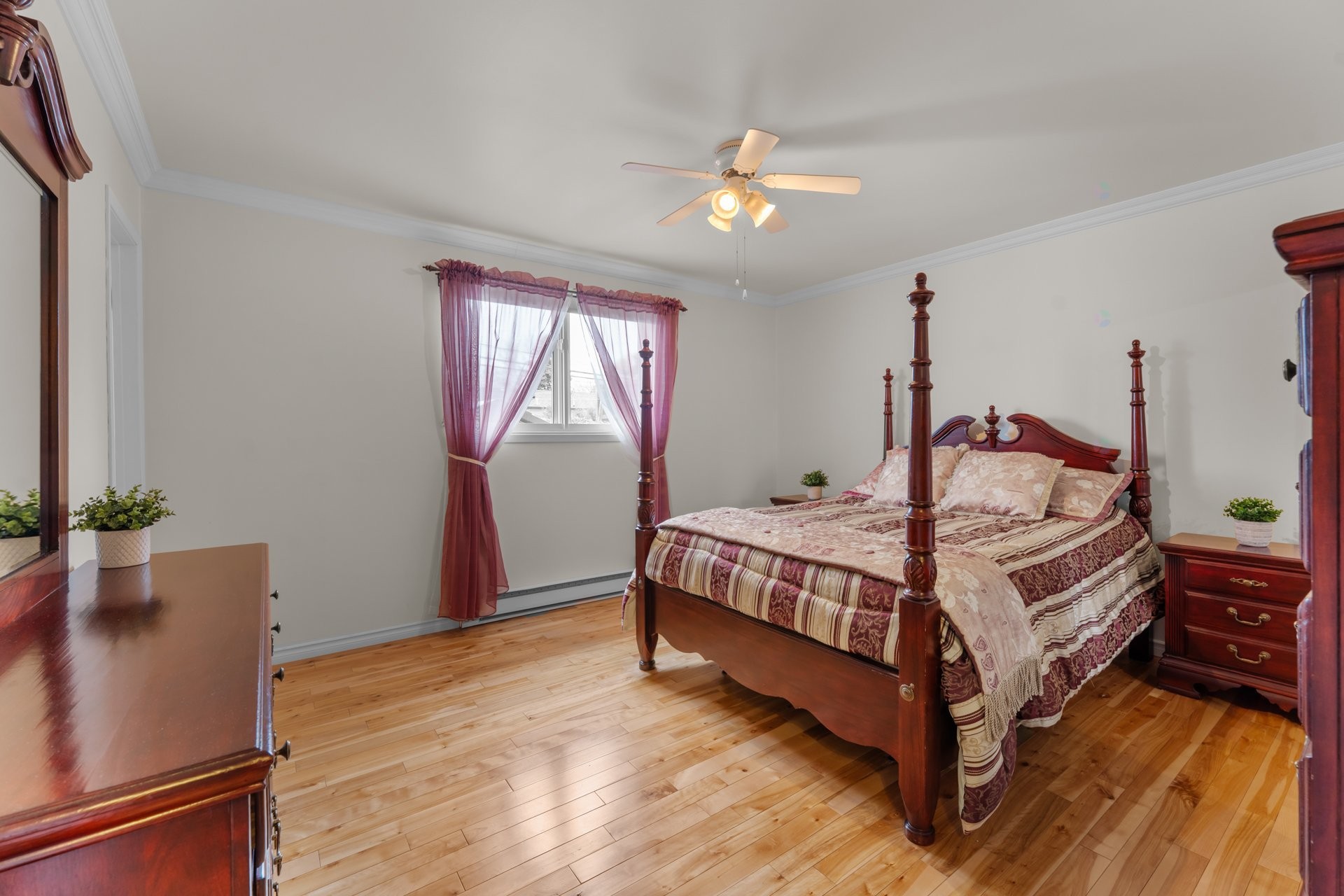 









142


Rue Minerve

,
Repentigny (Repentigny),




QC
J6A6L5

