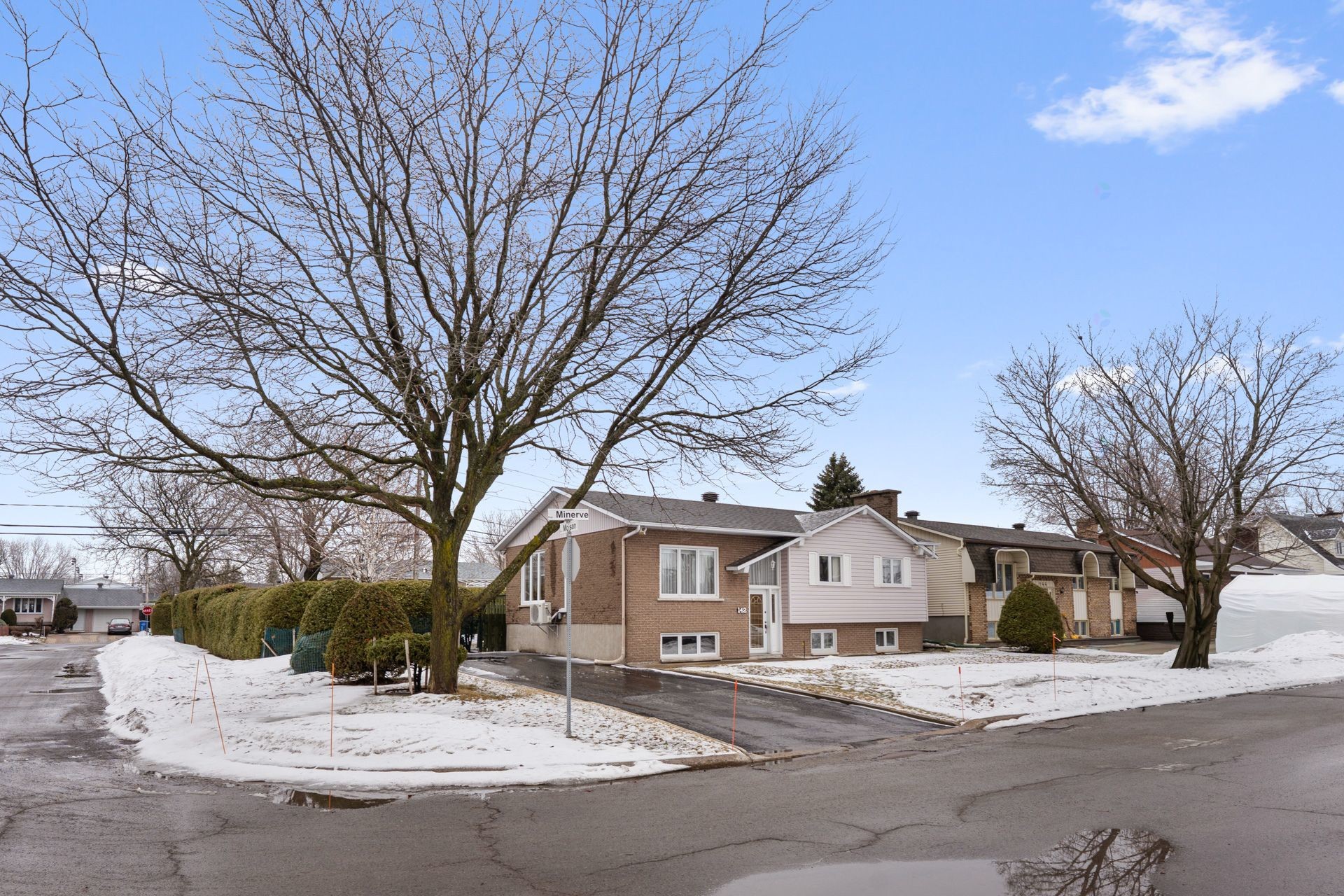 









142


Rue Minerve

,
Repentigny (Repentigny),




QC
J6A6L5

