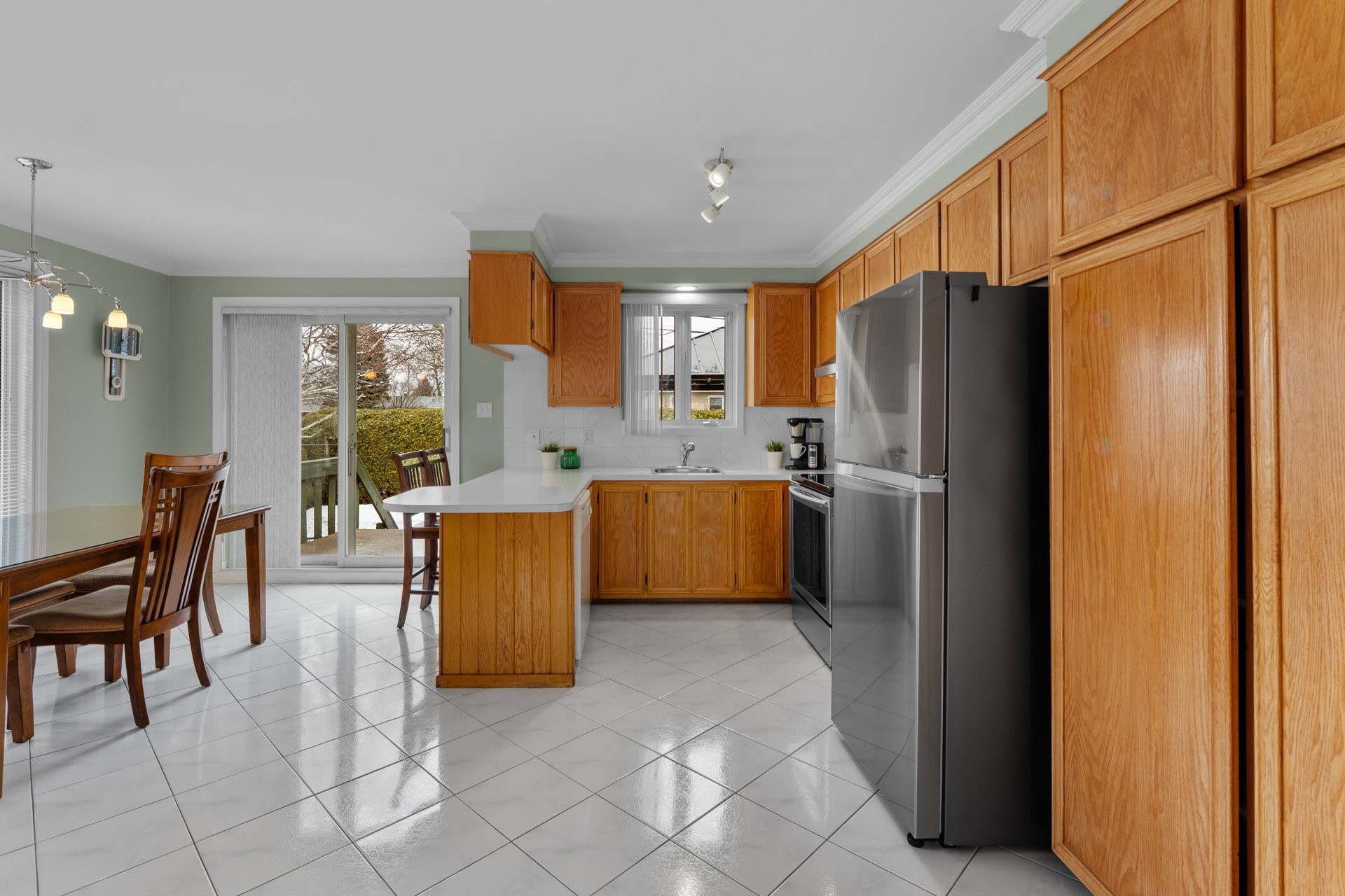 









142


Rue Minerve

,
Repentigny (Repentigny),




QC
J6A6L5


