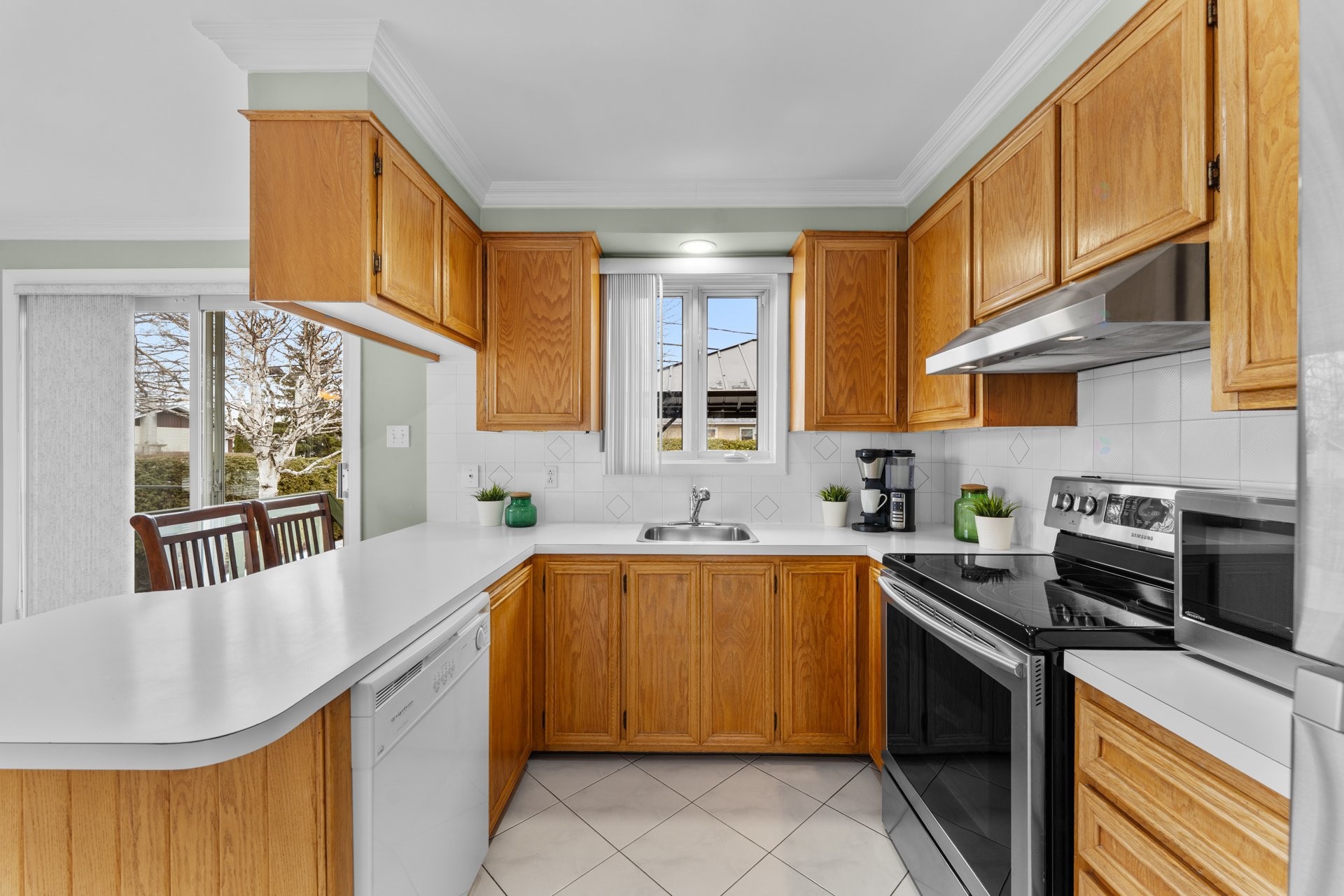 









142


Rue Minerve

,
Repentigny (Repentigny),




QC
J6A6L5

