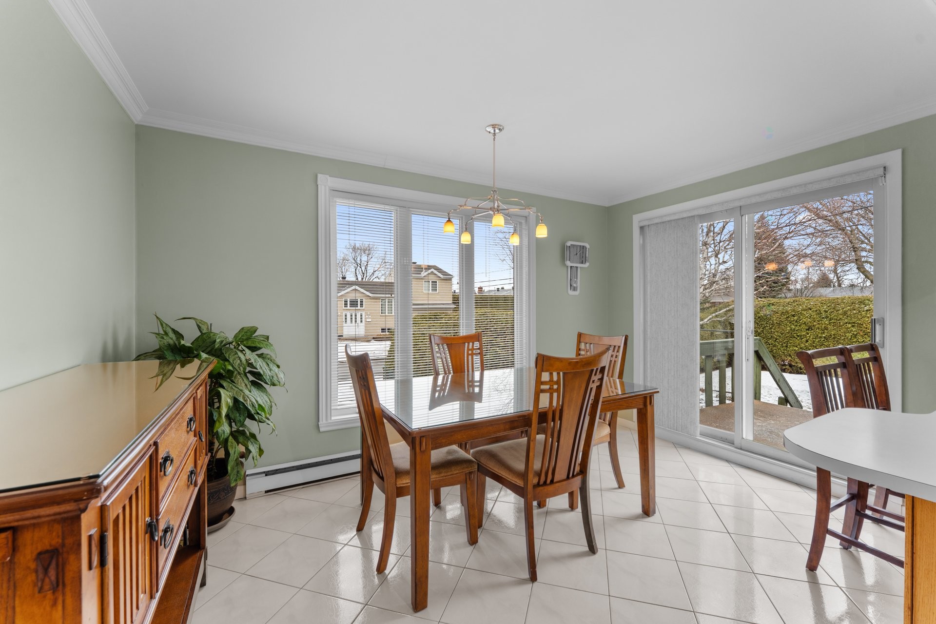 









142


Rue Minerve

,
Repentigny (Repentigny),




QC
J6A6L5

