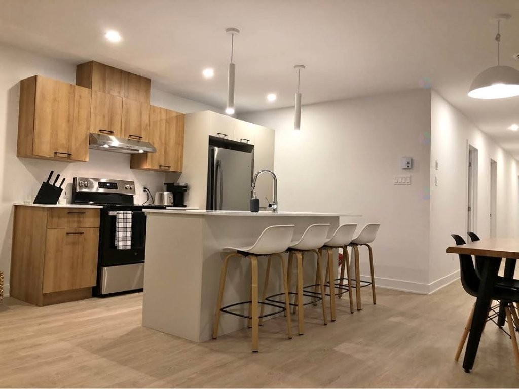 









142


Rue Caroline

, 101,
Cowansville,




QC
J2K1X3

