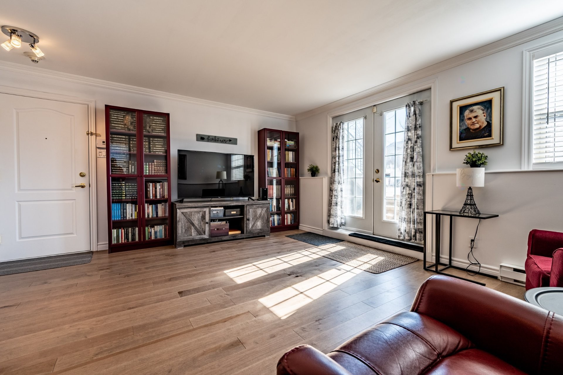 









5660


Rue Marion

, 2,
Trois-Rivières,




QC
G9A6M9

