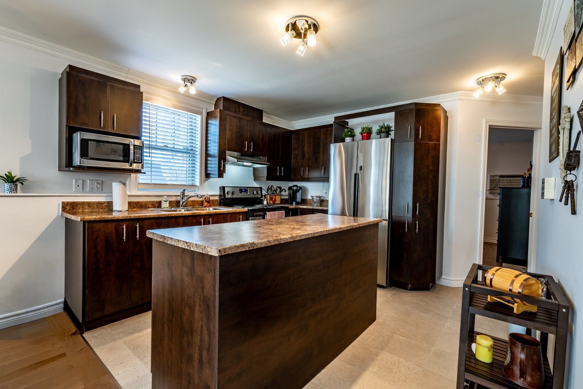 









5660


Rue Marion

, 2,
Trois-Rivières,




QC
G9A6M9

